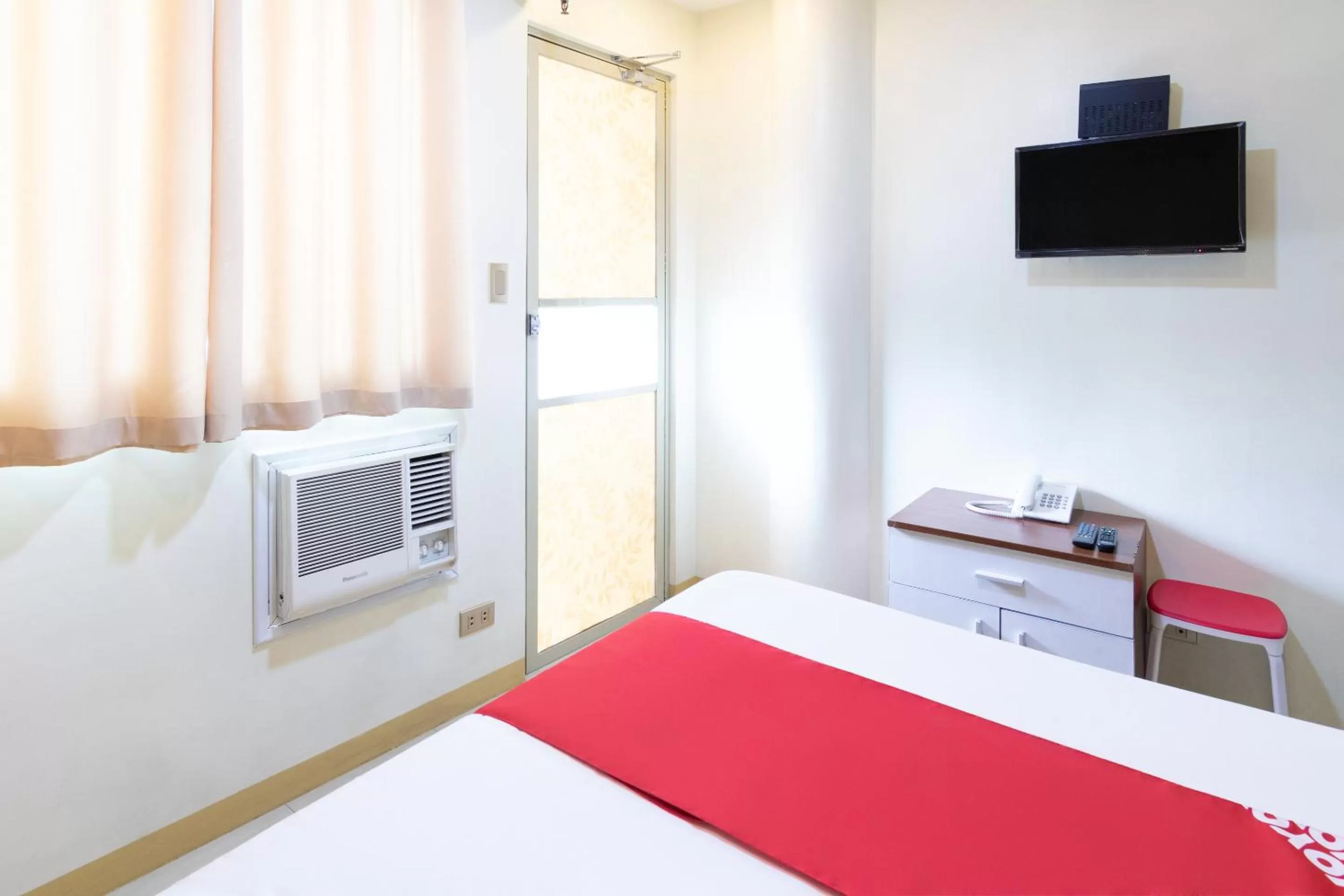 Bedroom, Bed in Starlight Bed and Breakfast