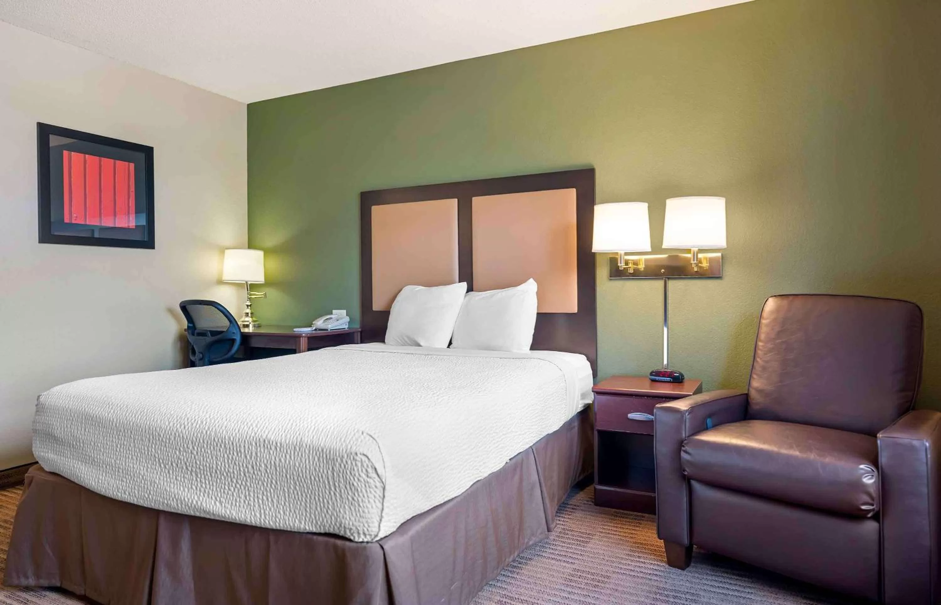 Queen Studio - Non-Smoking in Extended Stay America Select Suites - Chicago - Hanover Park