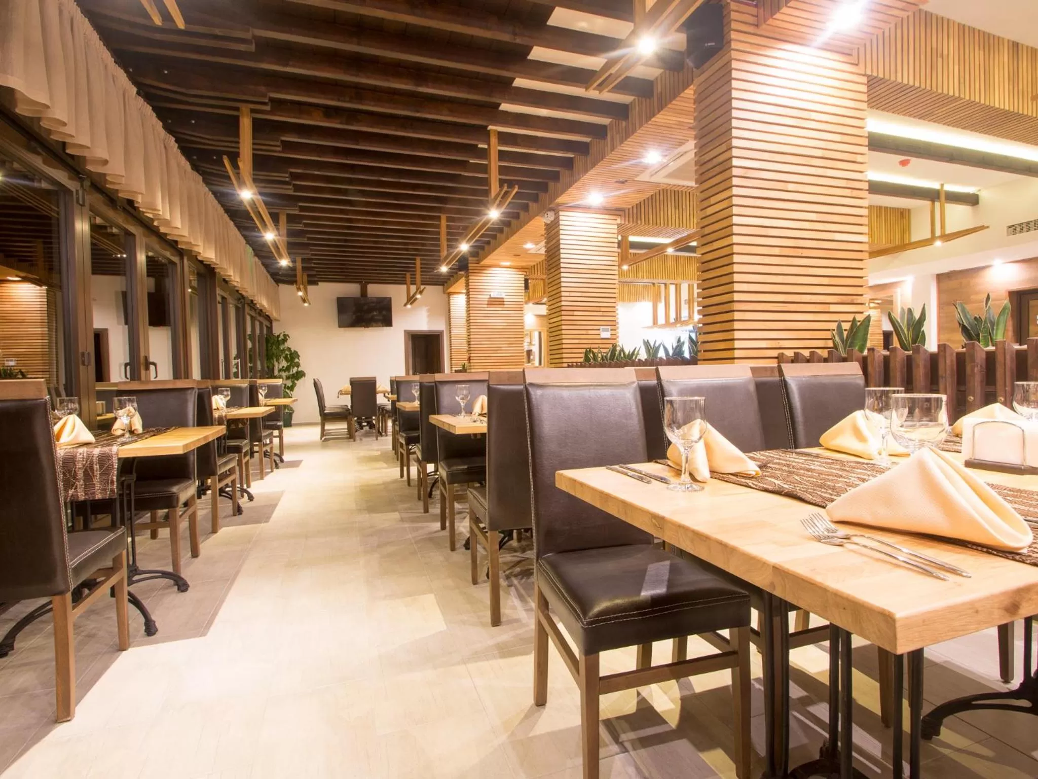 Restaurant/places to eat in Park Hotel Asenevtsi