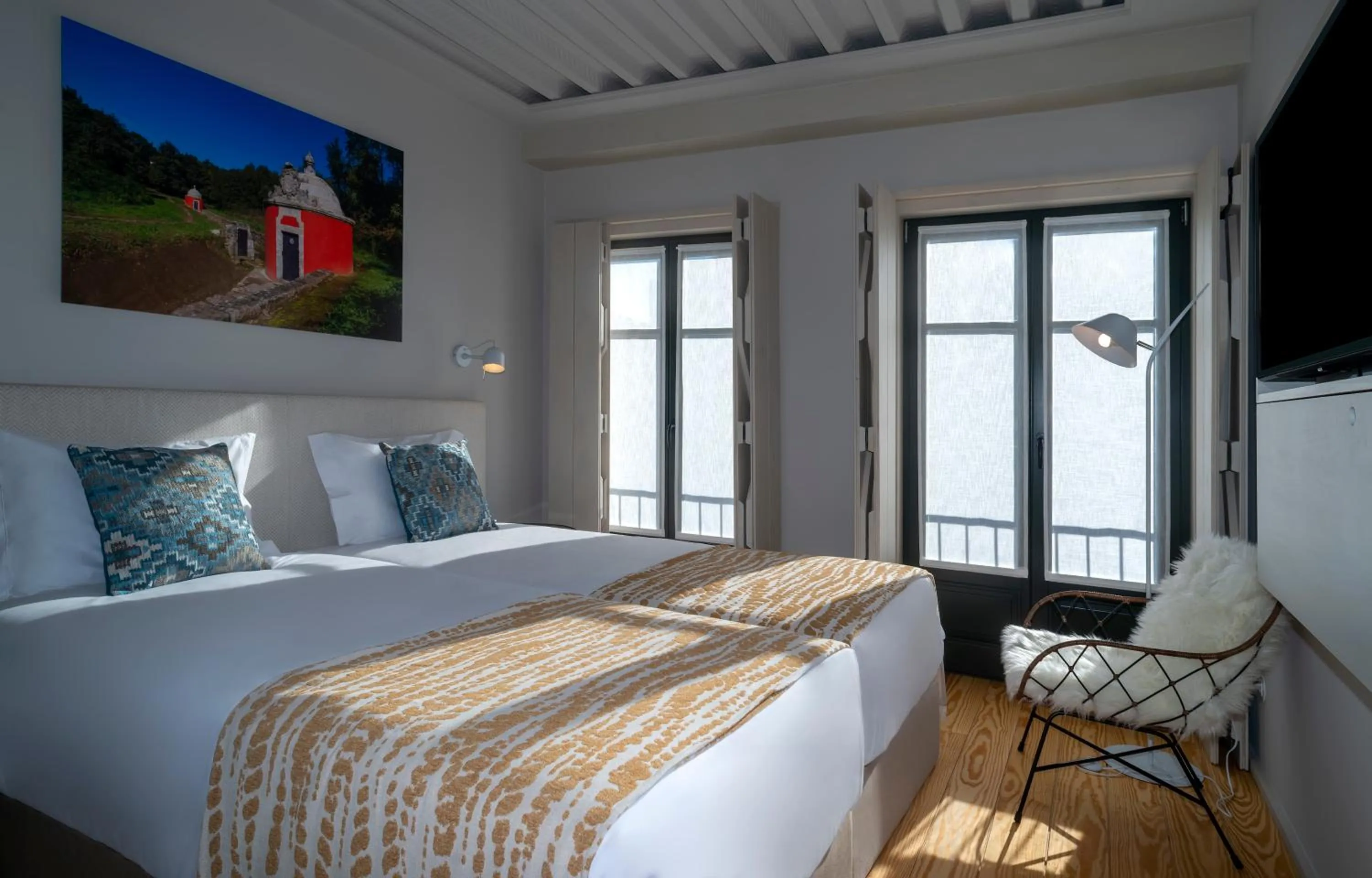 Bed in Porta Nova Collection House