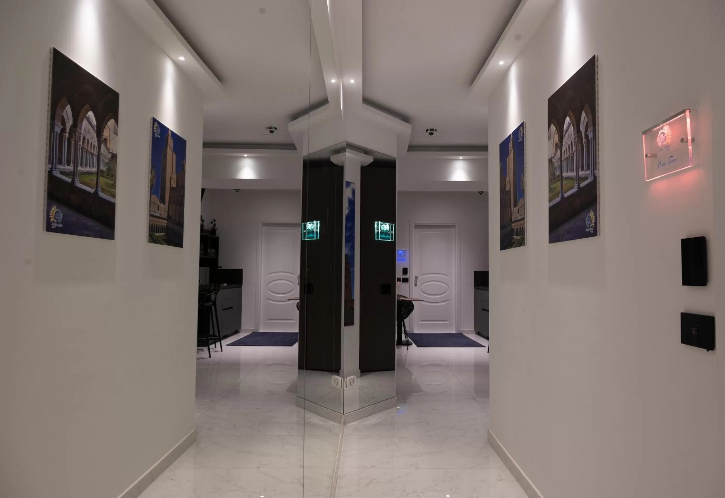 Lobby or reception in BM SUITES CEFALU