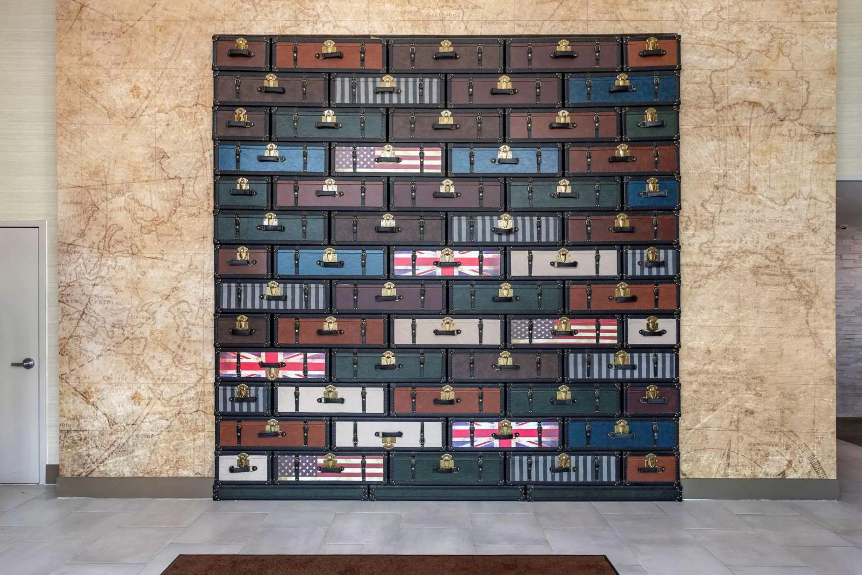 Lobby or reception in Comfort Inn JFK Airport