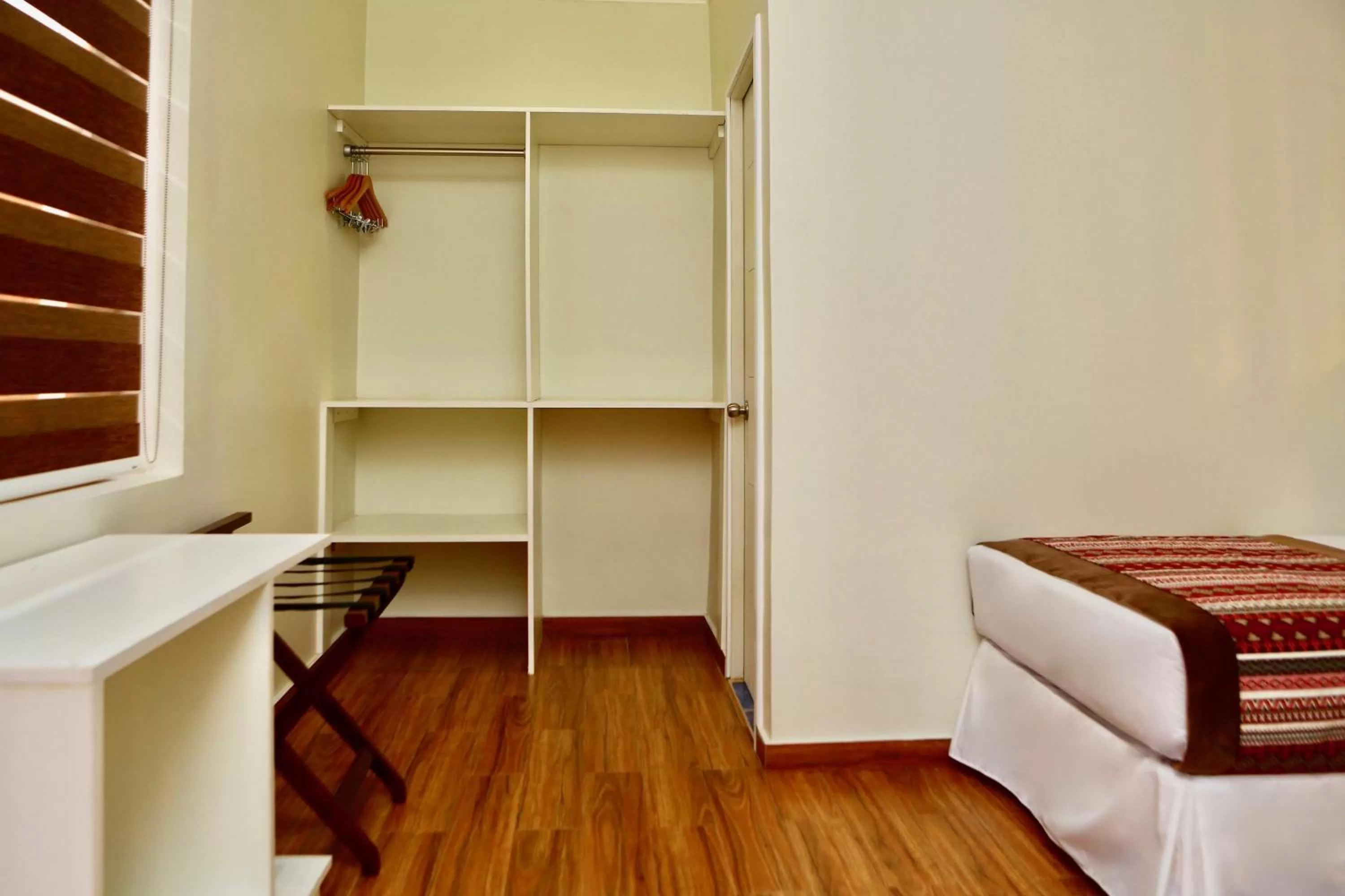 Photo of the whole room, Bed in Yakana Hotel