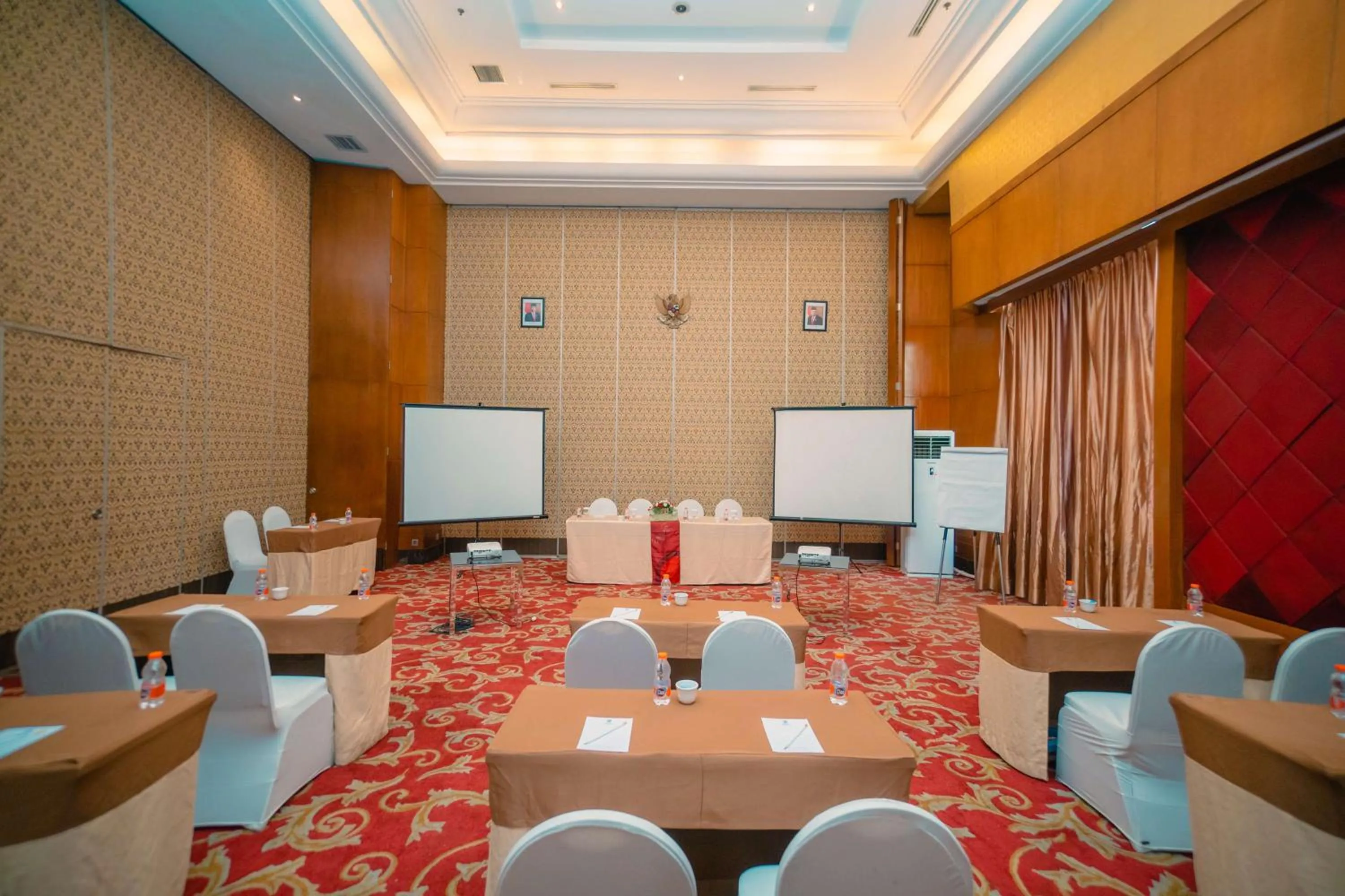 Meeting/conference room in Best Western Mangga Dua Hotel & Residence