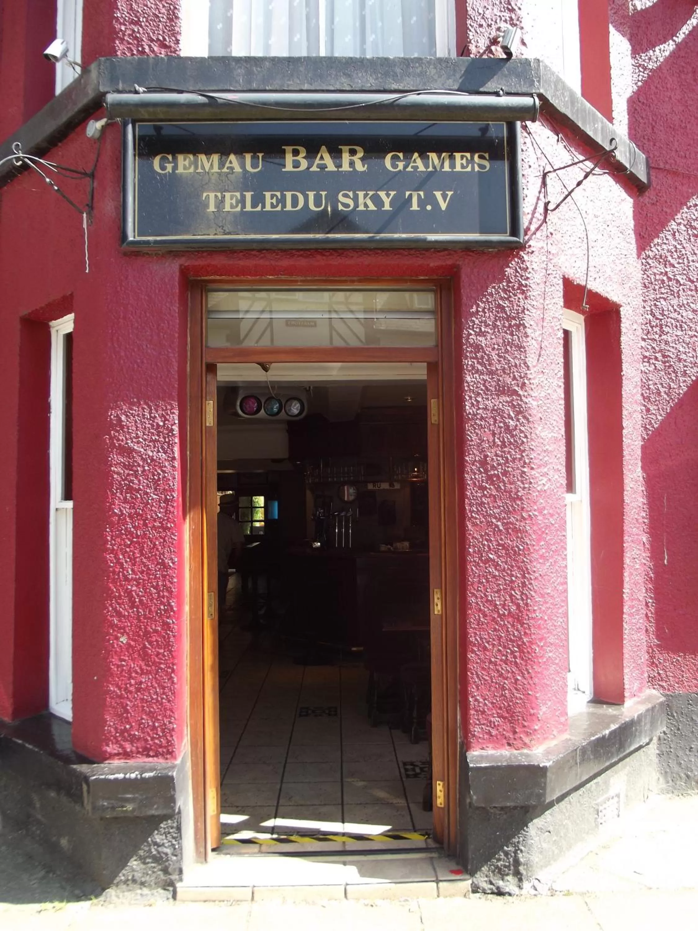 Facade/entrance in Plas Coch Hotel Ltd