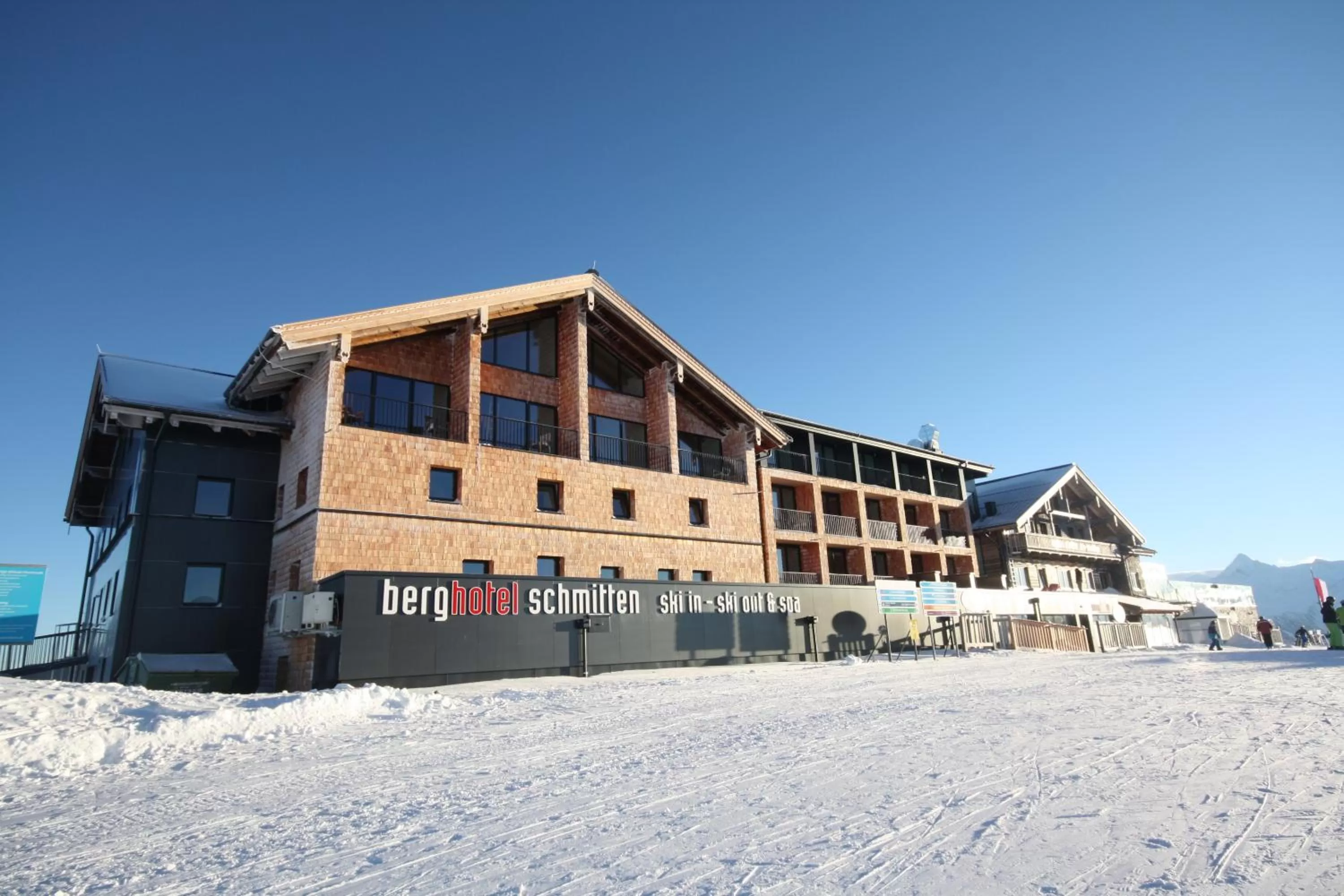 Property building, Winter in Berghotel Schmittenhöhe