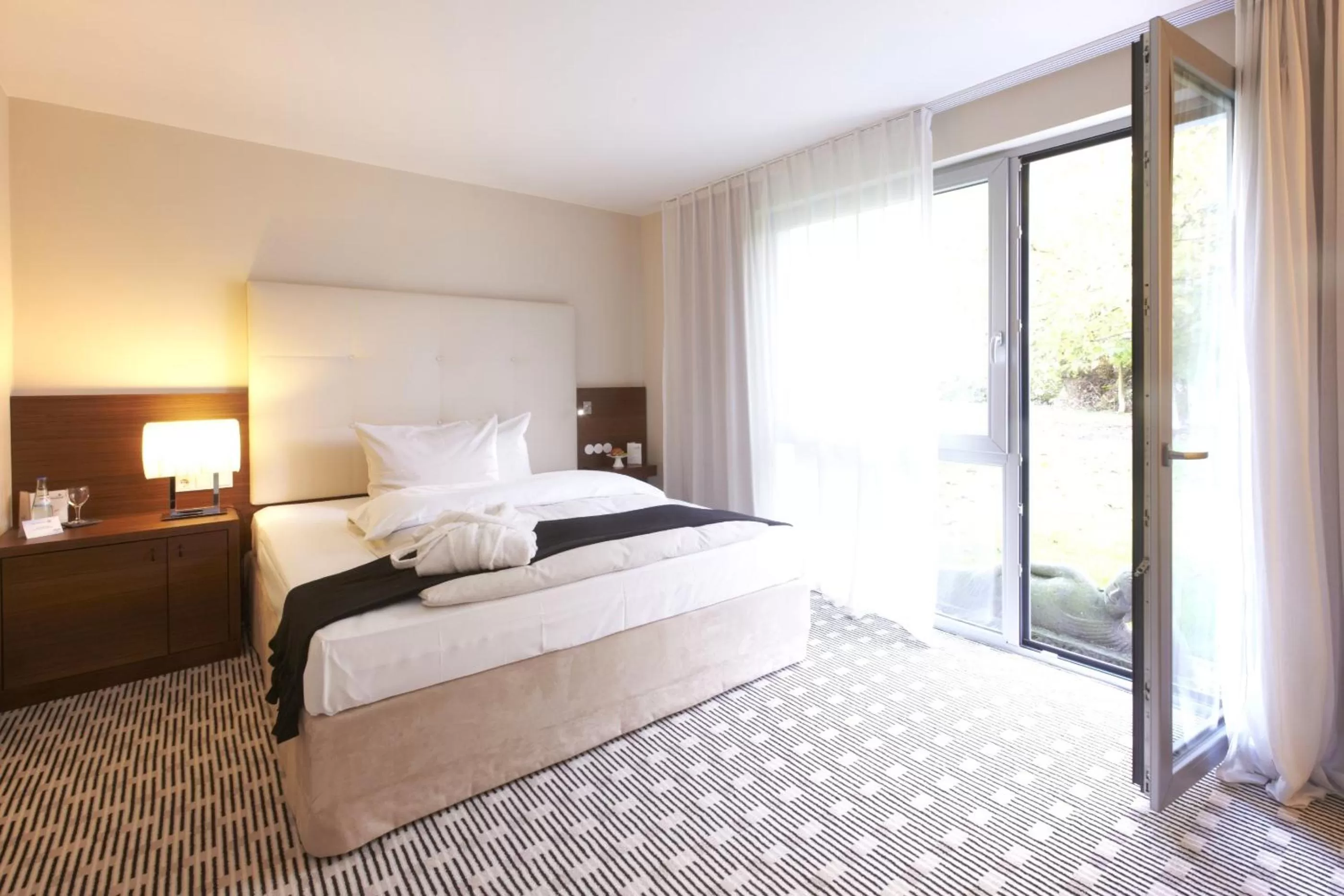 Photo of the whole room, Bed in SeeHotel Ketsch