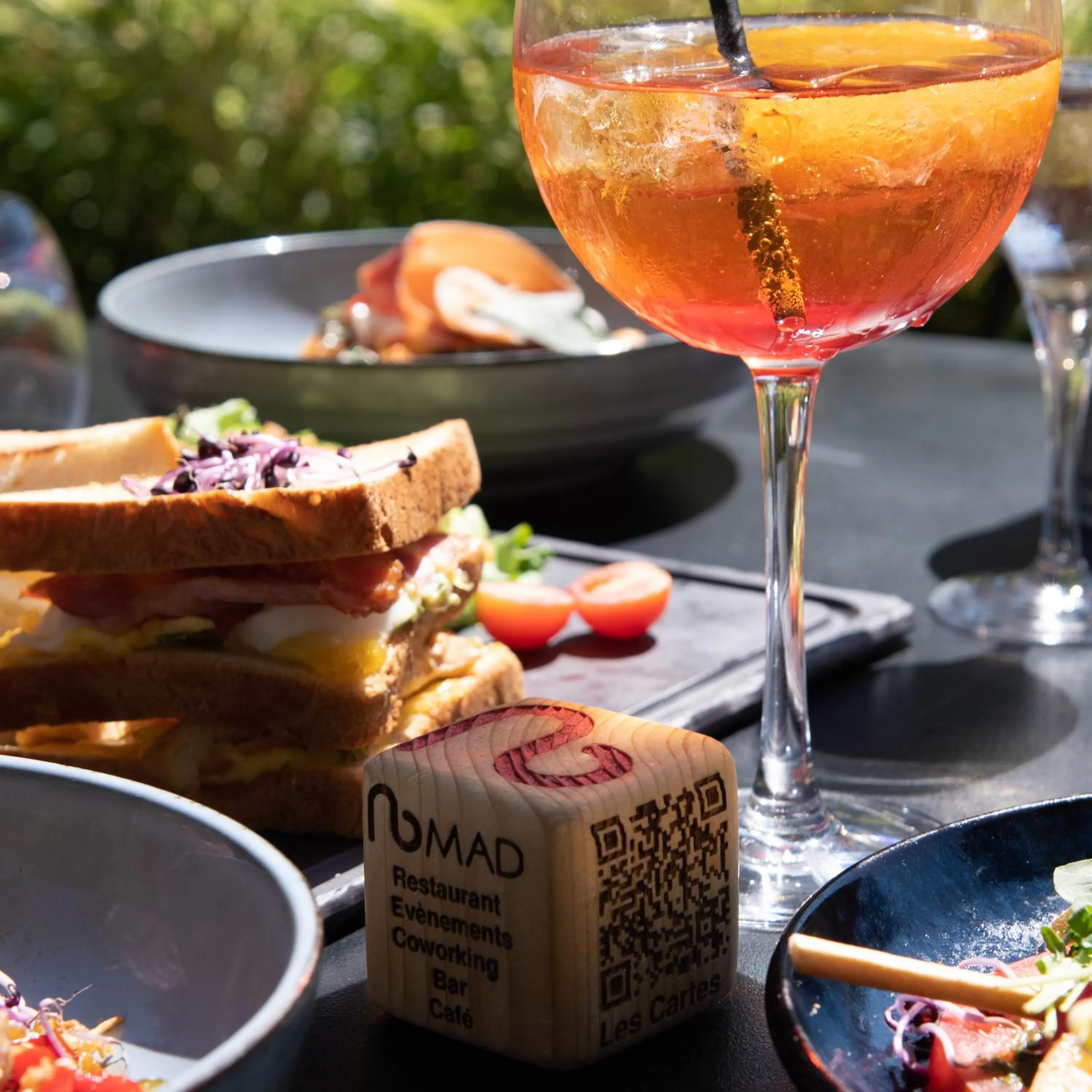 Food and drinks in ibis Aix en Provence