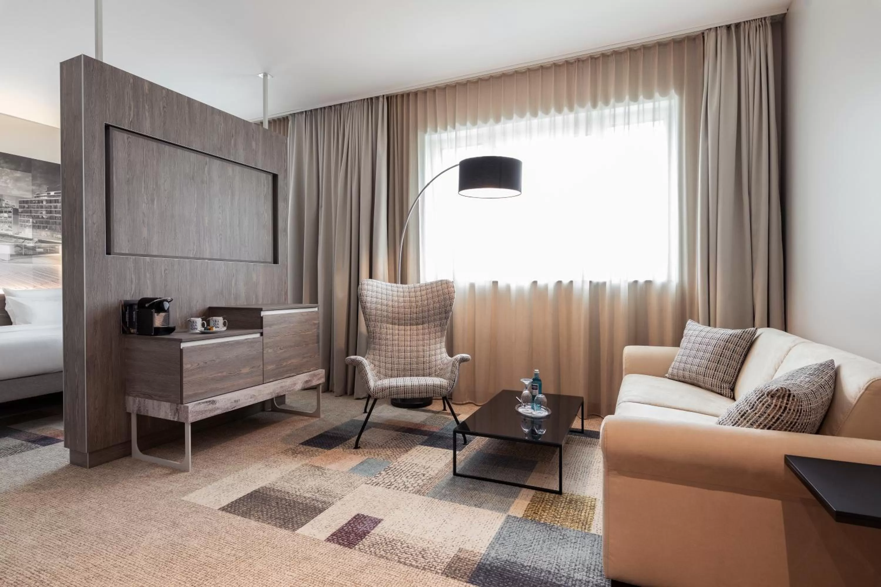 Seating area, Bed in Novotel Duesseldorf Airport