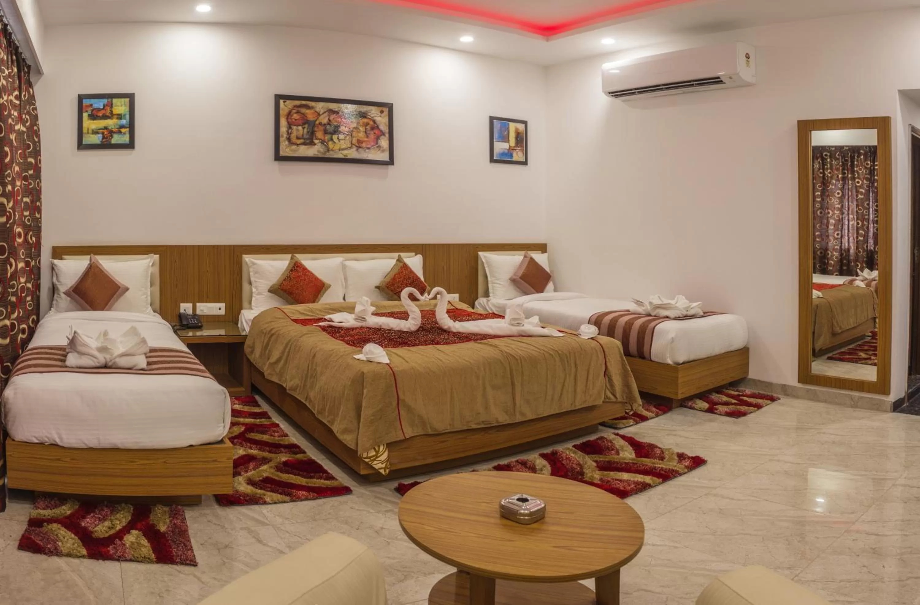 Bed in Hotel Suktara International