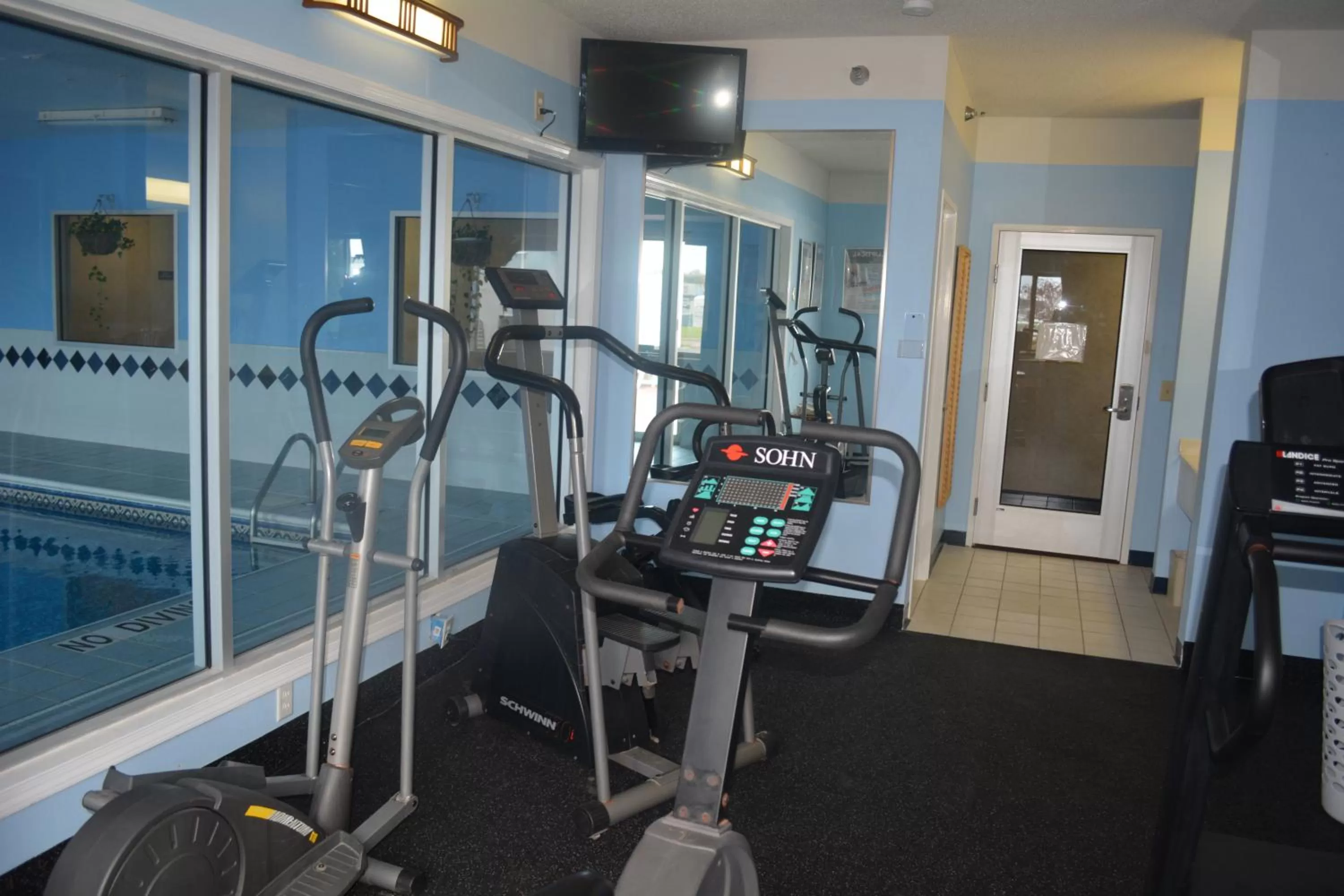 Fitness centre/facilities in Baymont by Wyndham South Haven