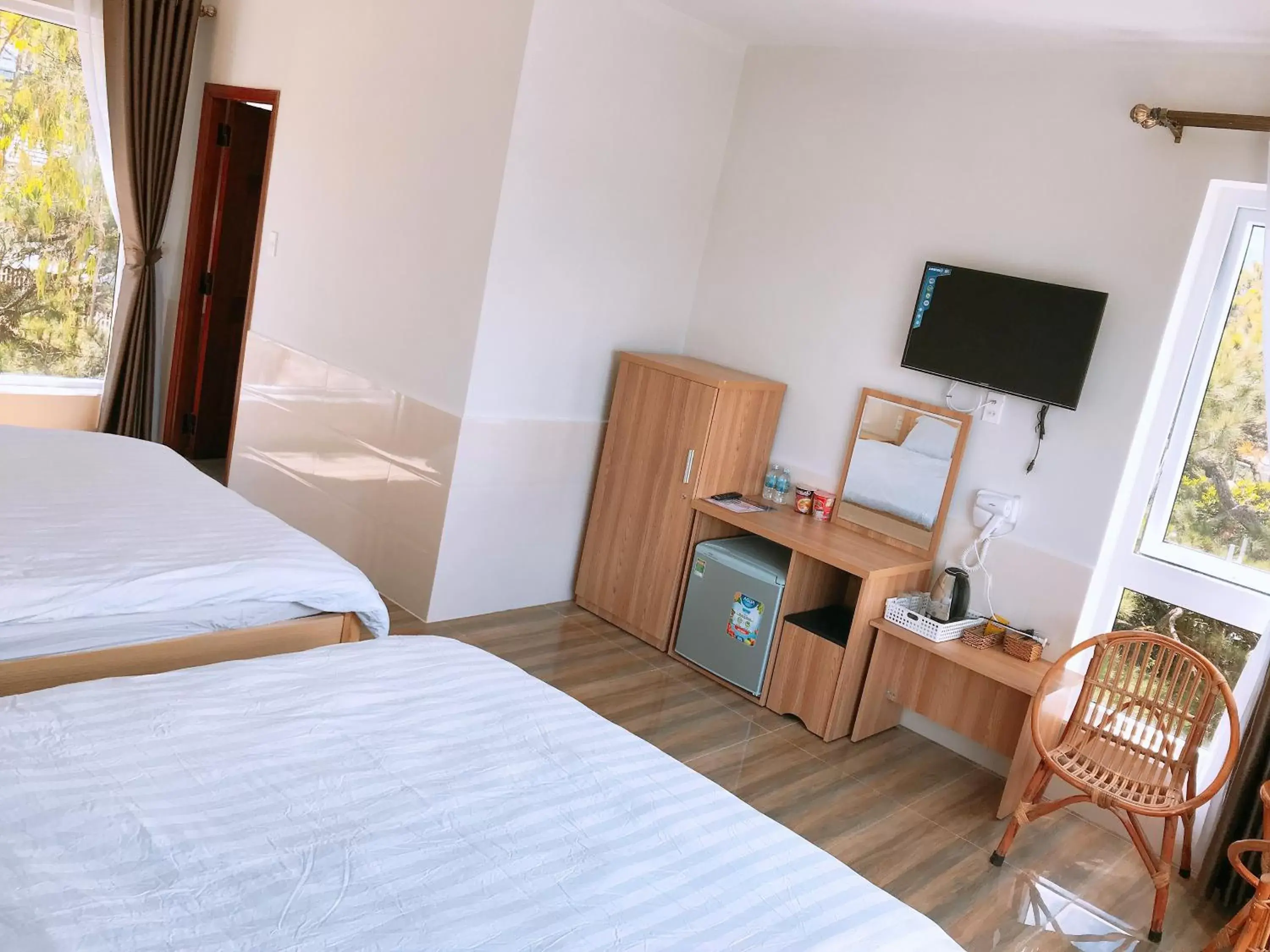 Quadruple Room with Mountain View in Starview Villa Dalat Quadruple Room with Mountain View in Starview Villa Dalat