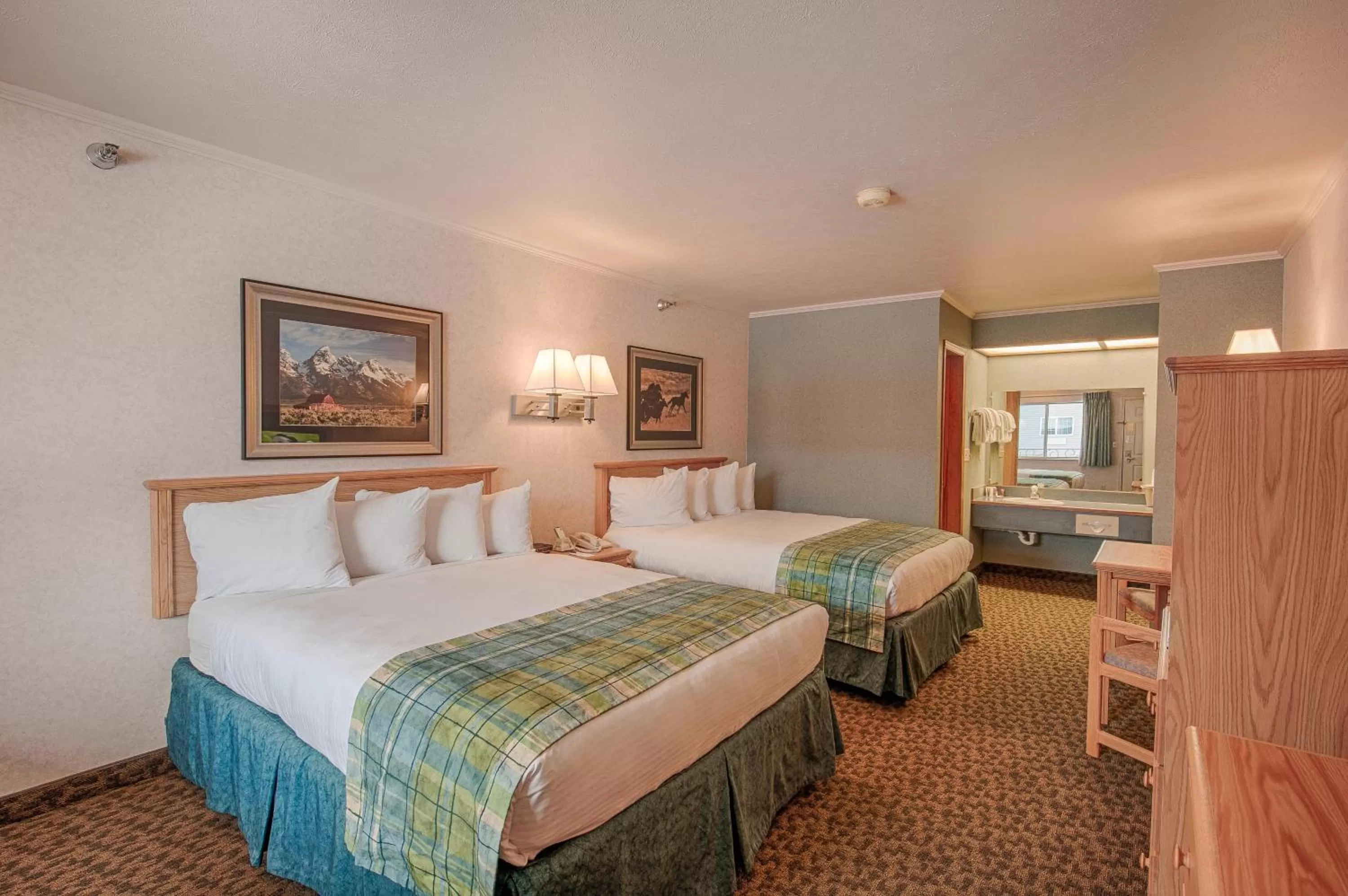 Bed in Brandin' Iron Inn