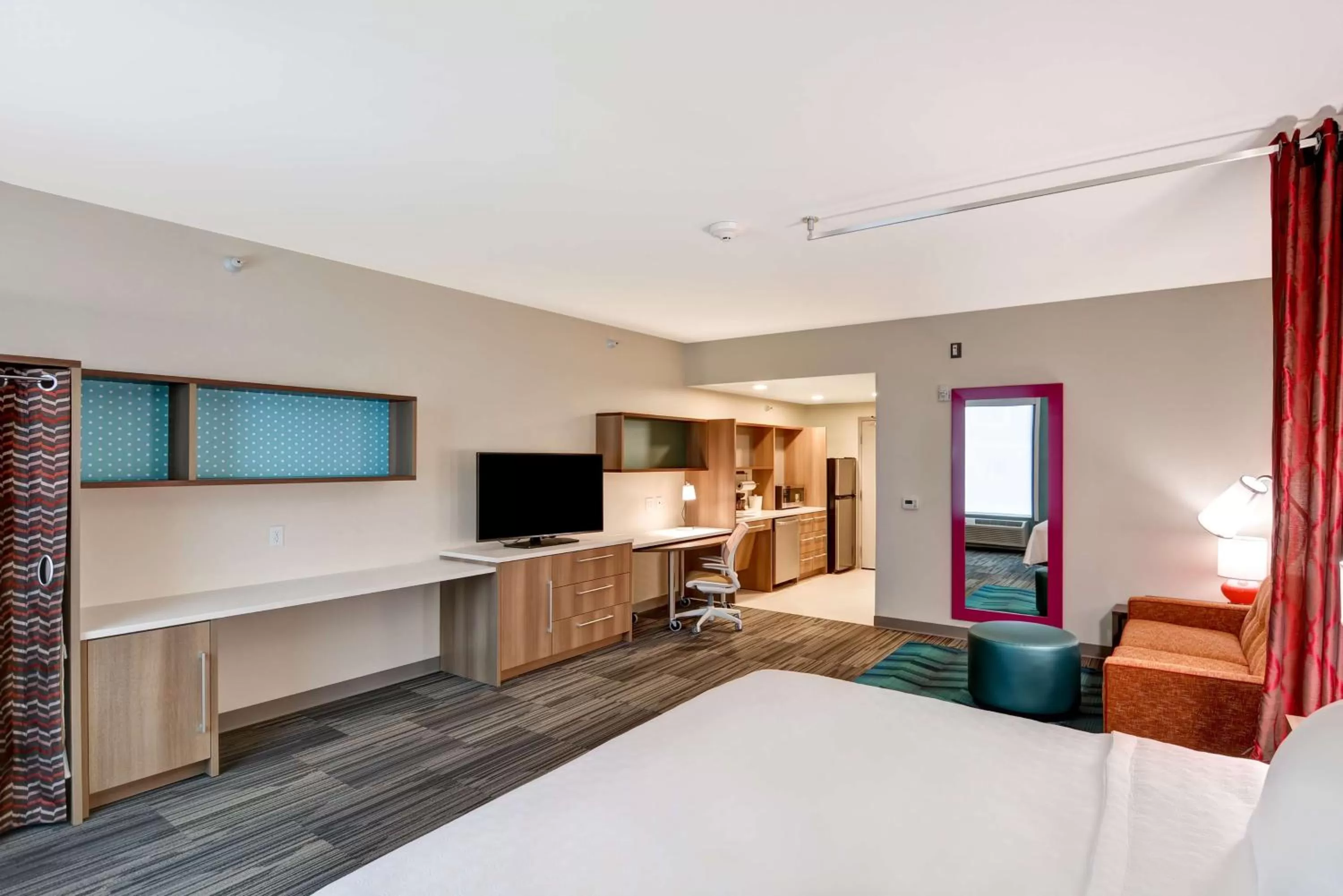 Bedroom, Bed in Home2 Suites By Hilton Lafayette