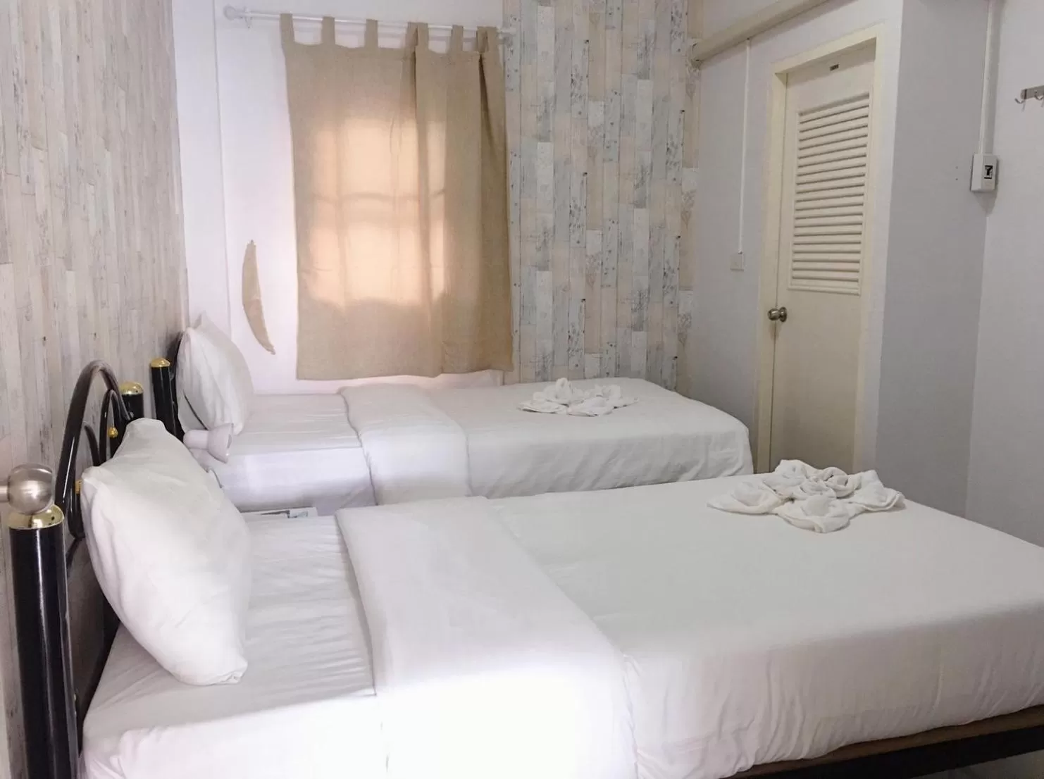 Bed in Noble Baan Pastel