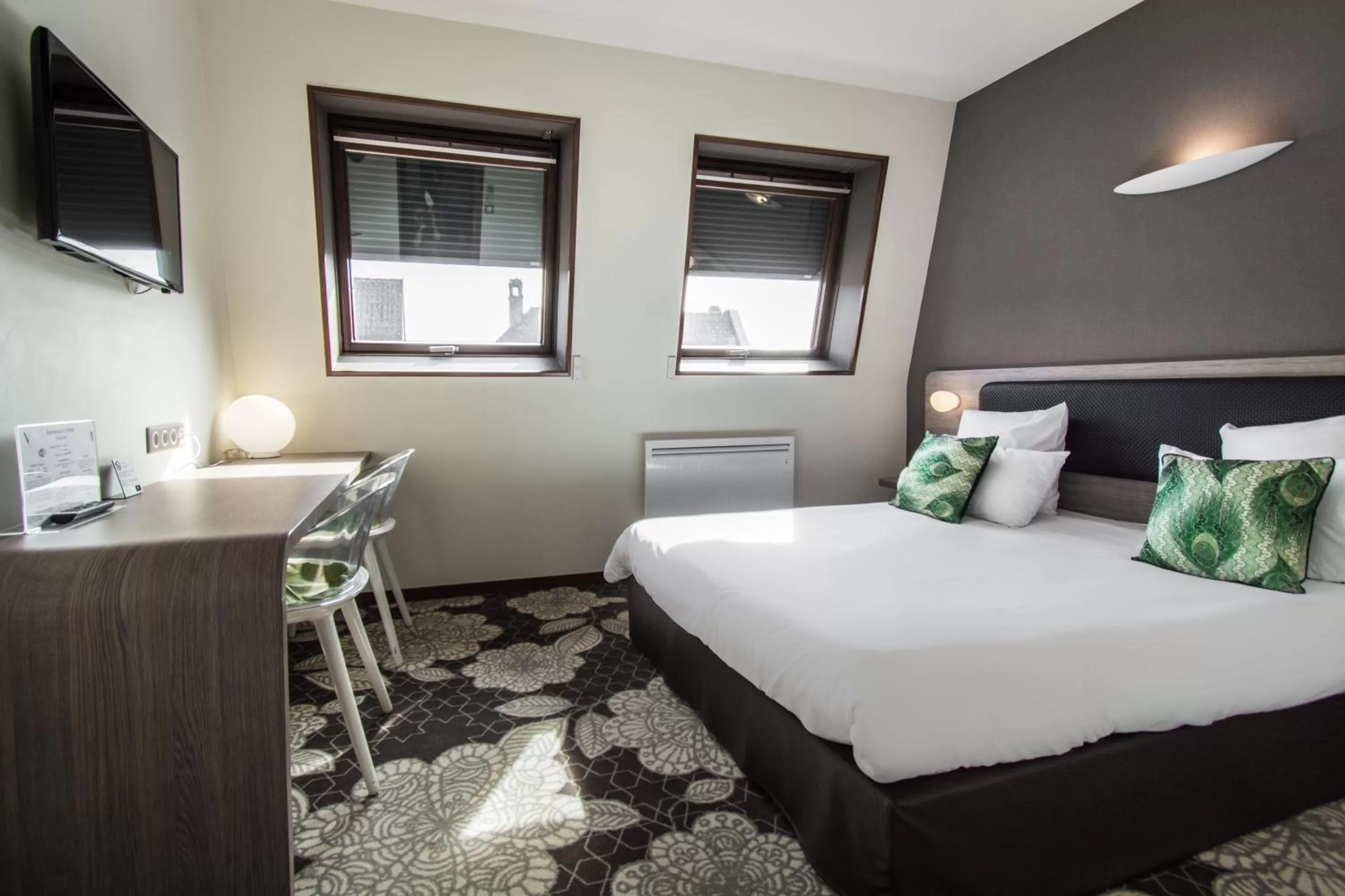 Bed in Hôtel Restaurant Vaillant Colmar Nord