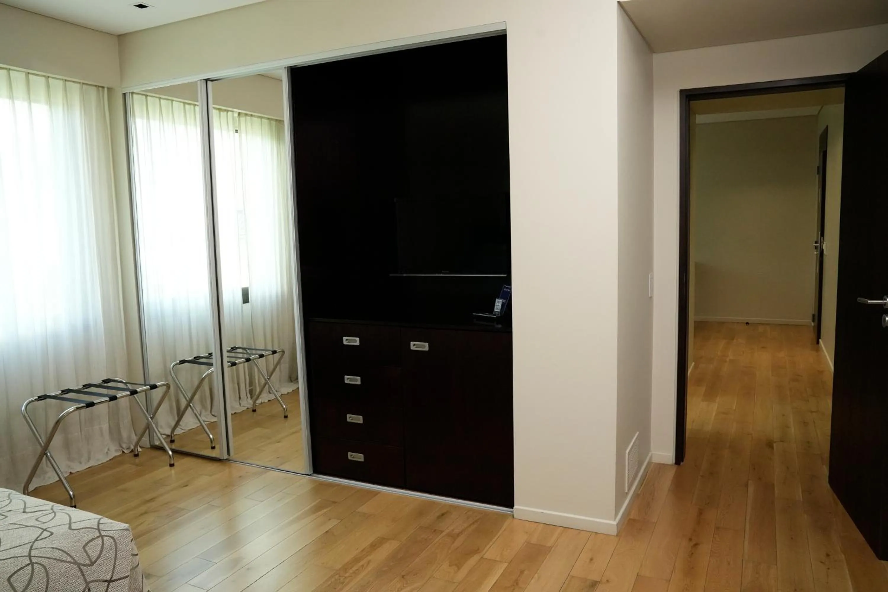 wardrobe in Hotel Metropolitano Supara