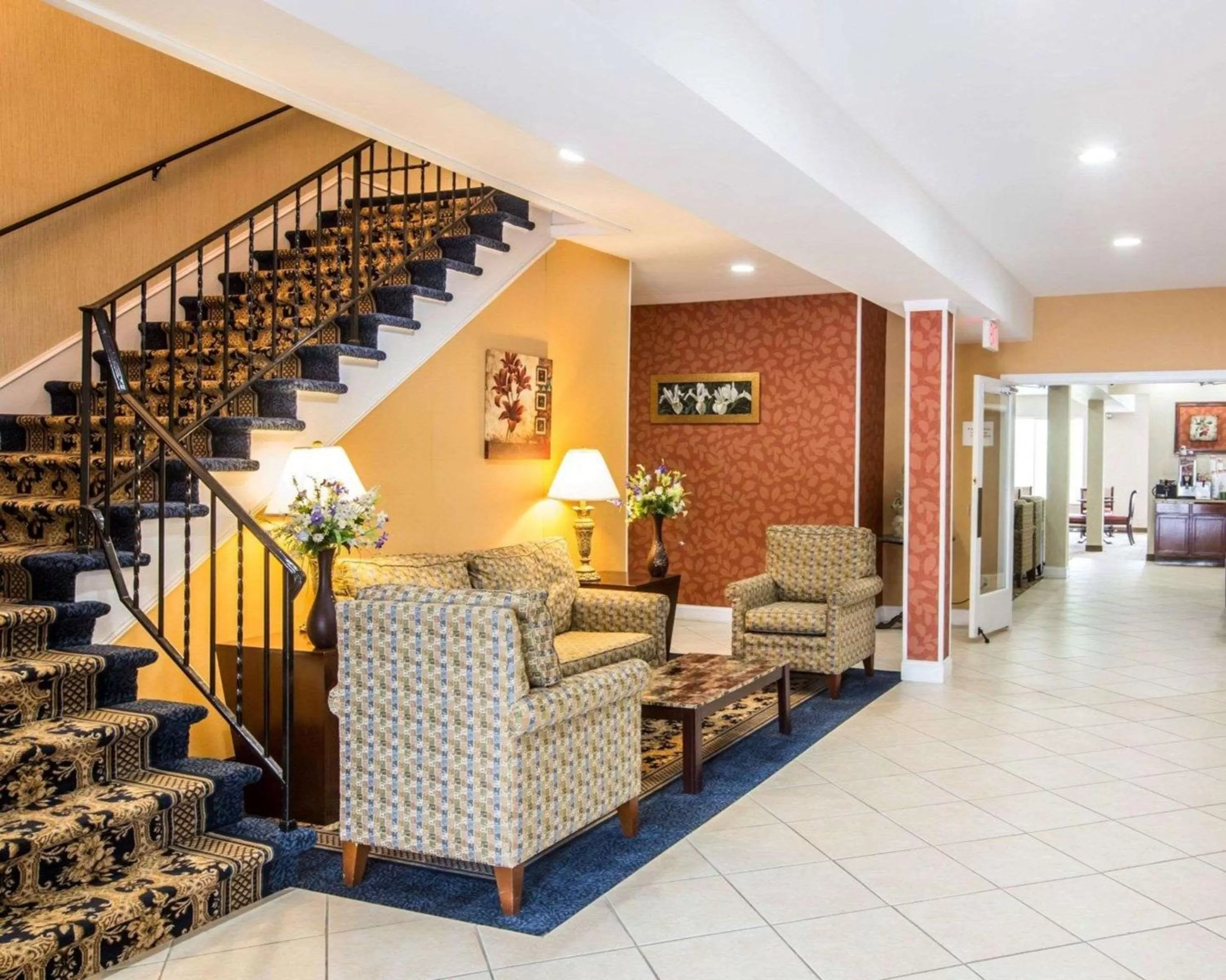 Lobby or reception in Econo Lodge Lakes Region