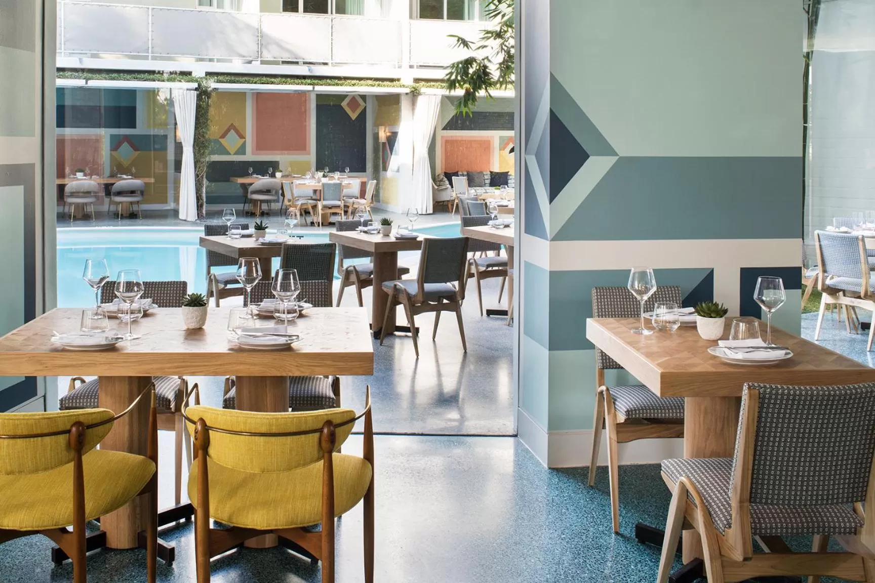 Restaurant/places to eat in Avalon Hotel Beverly Hills, a Member of Design Hotels