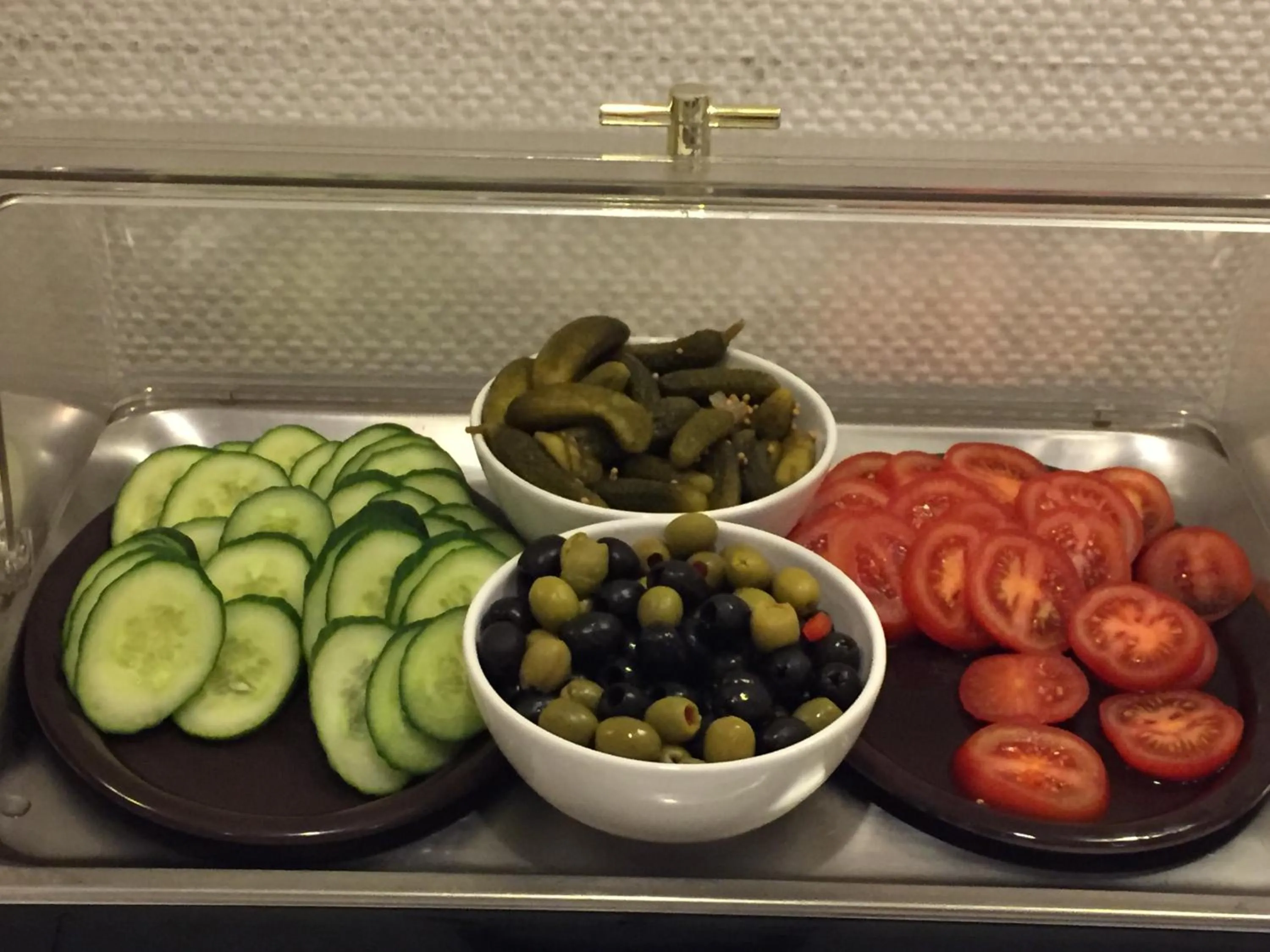 Buffet breakfast in Hotel Weidenhof