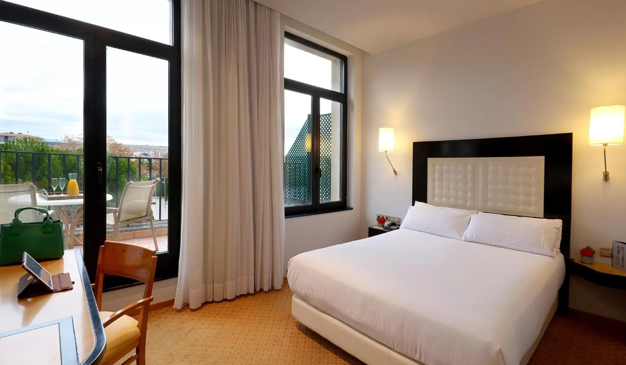 Off site, Bed in Abba Burgos