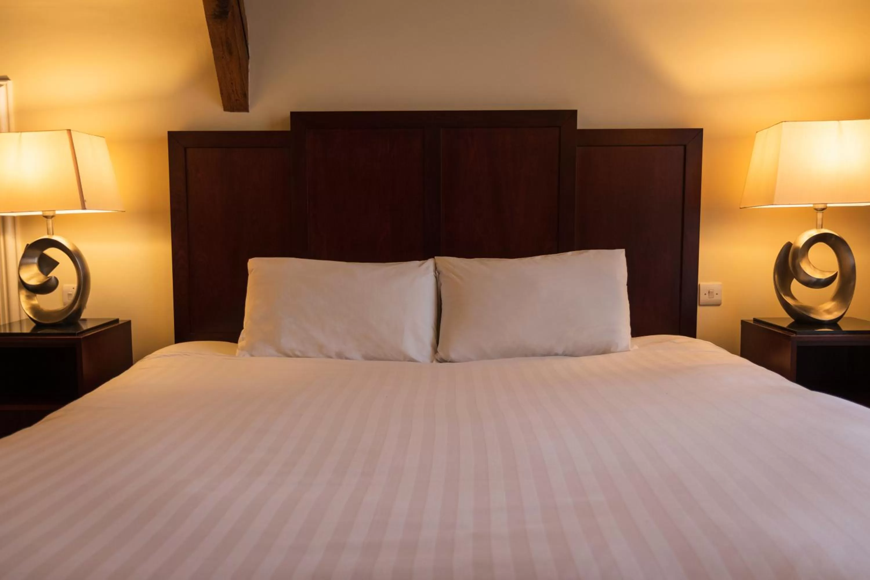 Bedroom, Bed in Sprowston Manor Hotel, Golf & Country Club