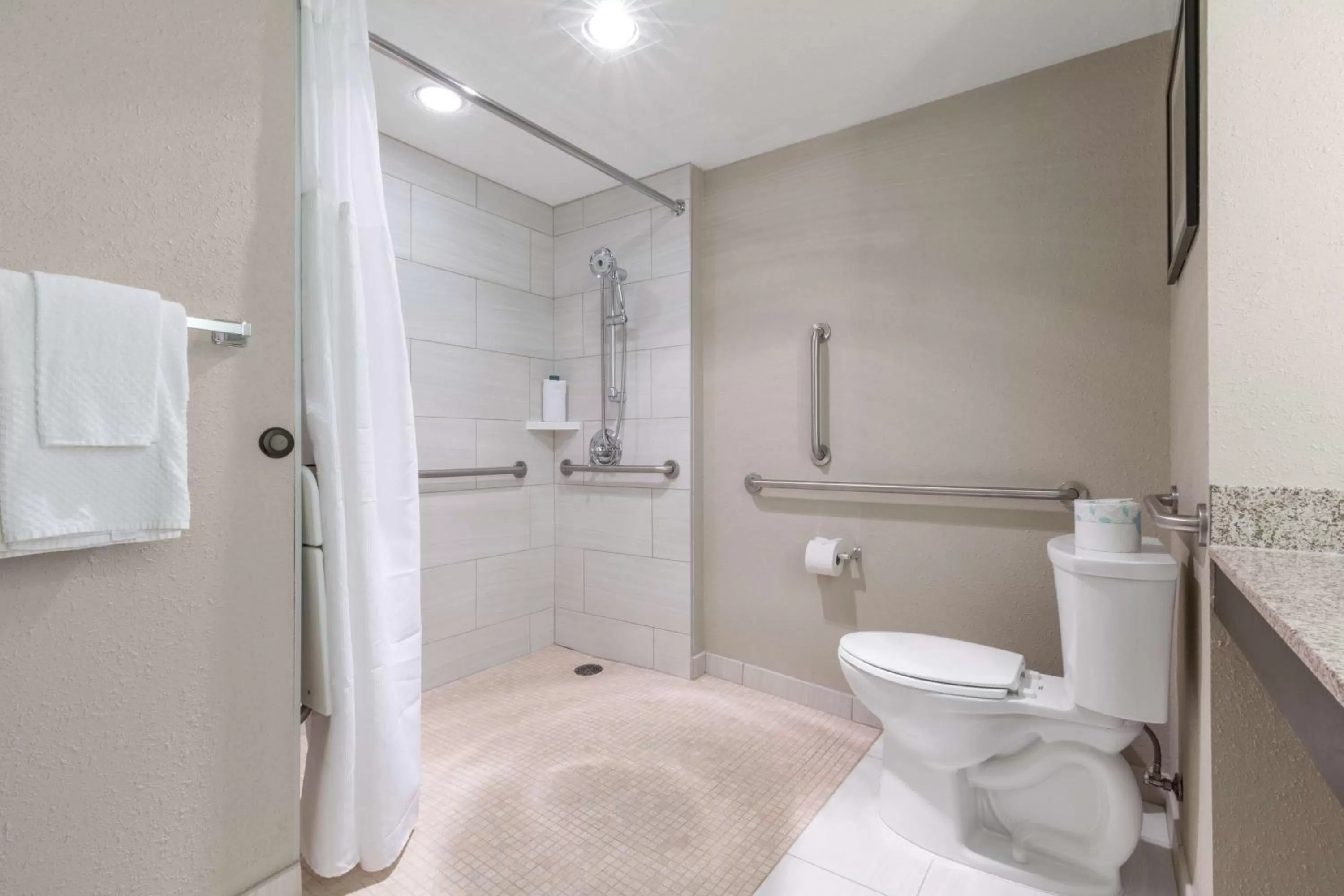 Bathroom in DoubleTree by Hilton Hotel Park City - The Yarrow