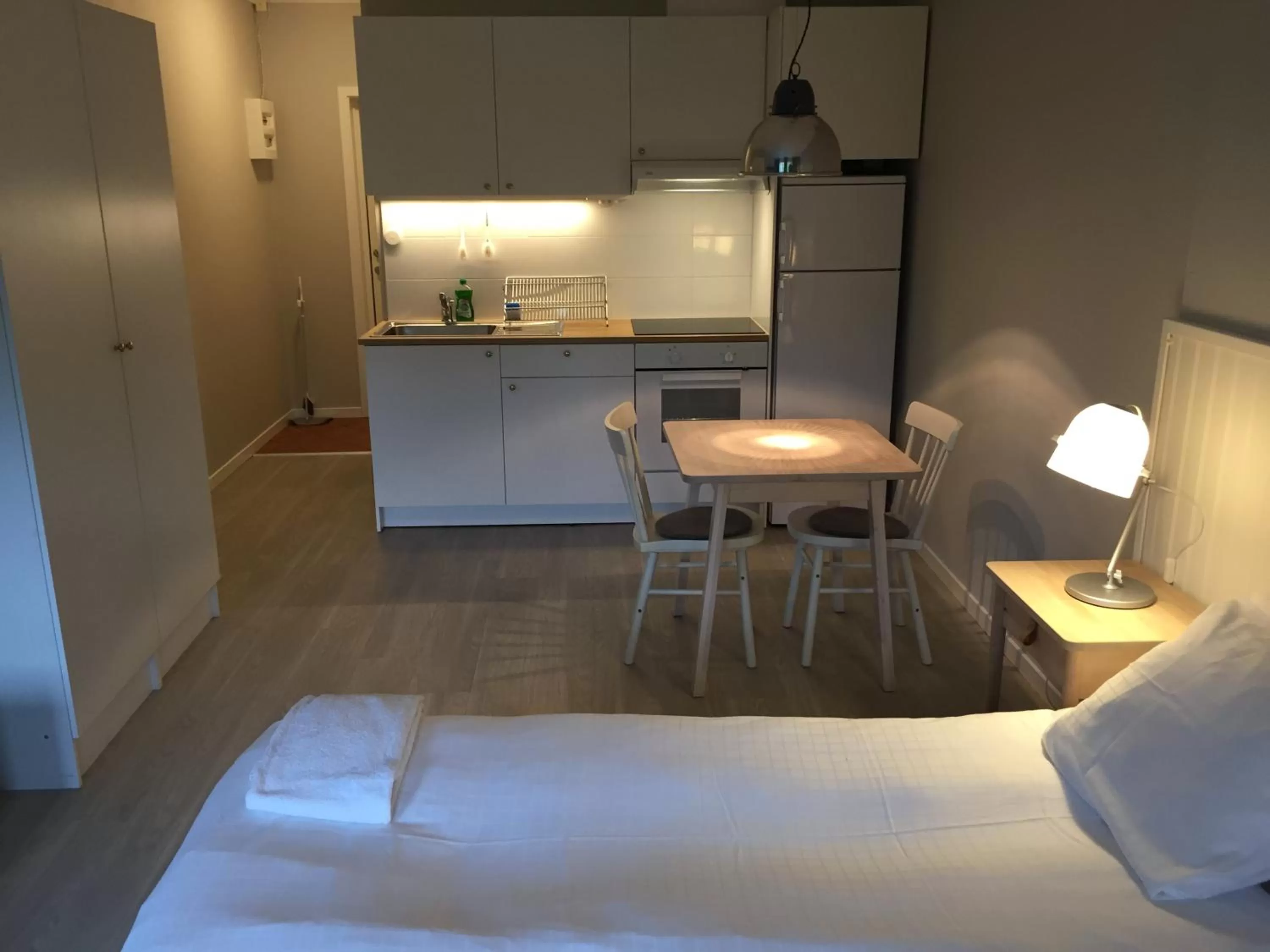 Photo of the whole room, Kitchen/Kitchenette in Vallabiten Rum och Lägenheter