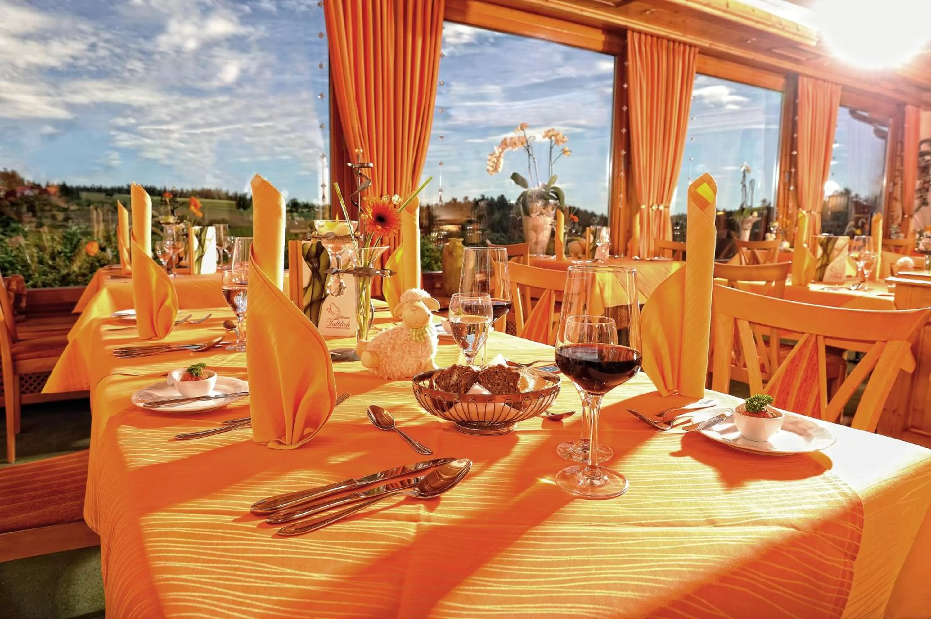 Restaurant/places to eat in Landhotel Talblick