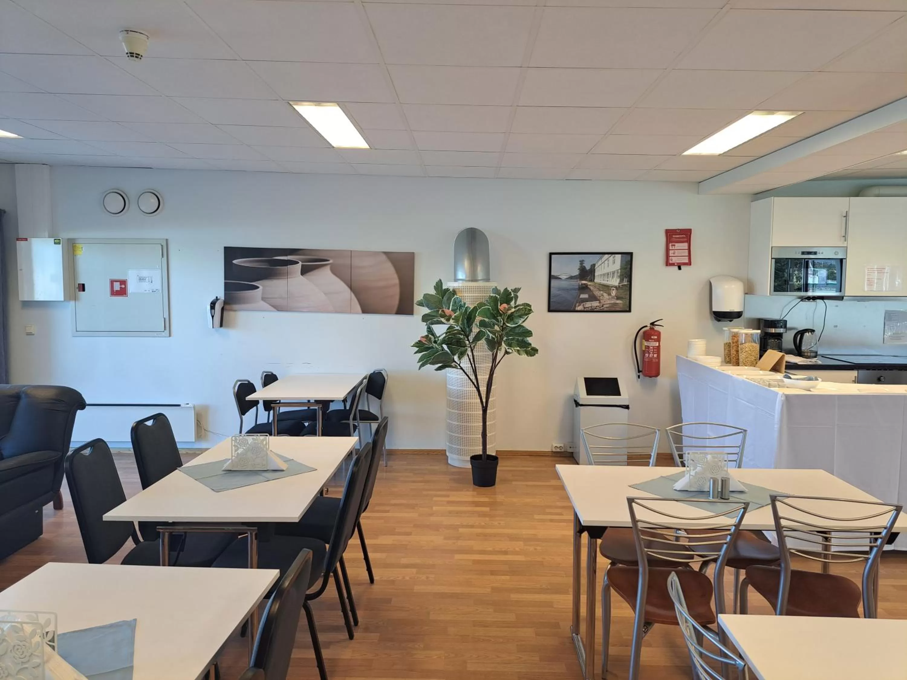 Restaurant/places to eat in Motell Svinesundparken