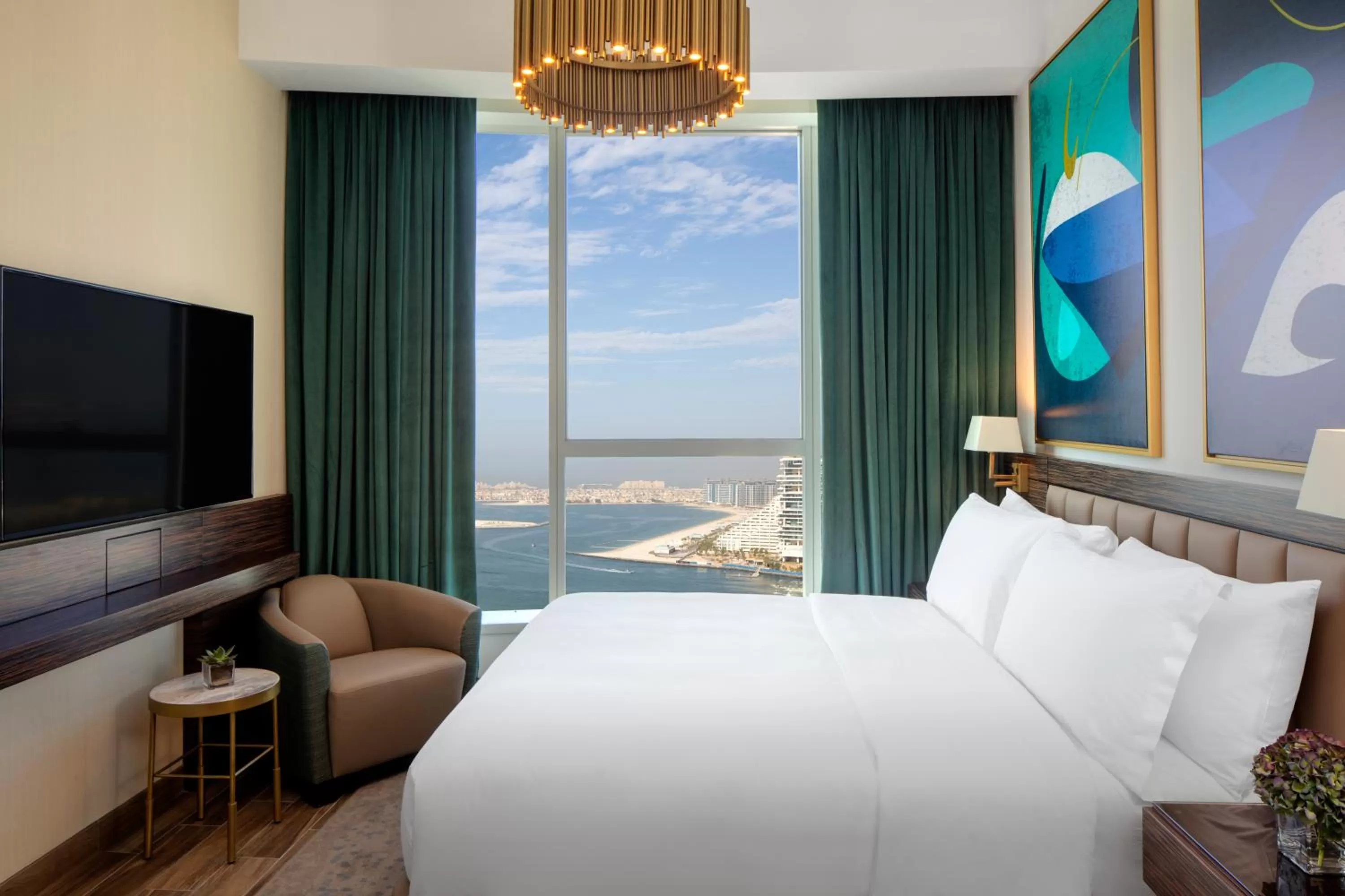 Bed in Avani Plus Palm View Dubai Hotel & Suites