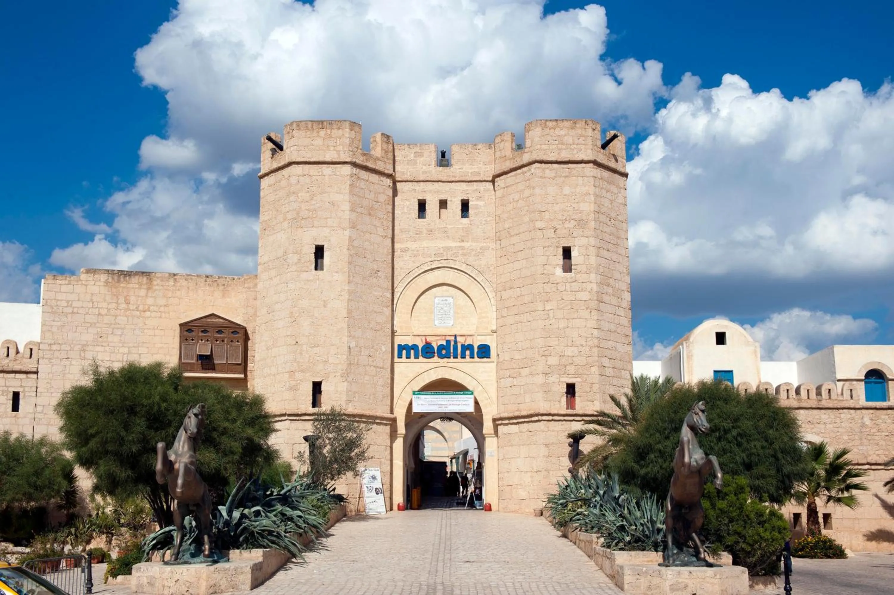 Facade/entrance in Diar Lemdina Hotel