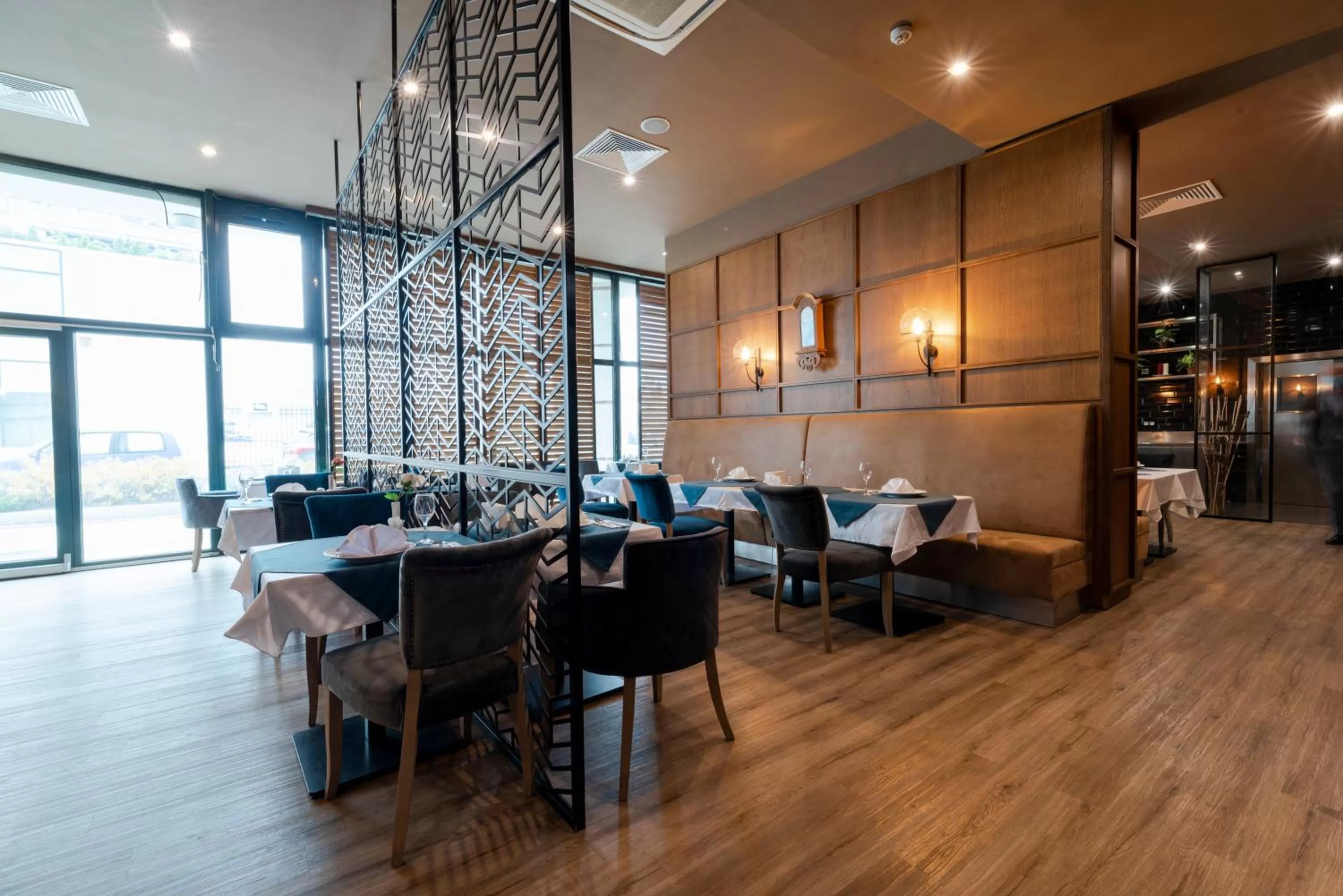 Restaurant/places to eat in Vitosha Park Hotel - Free Indoor Pool & Parking