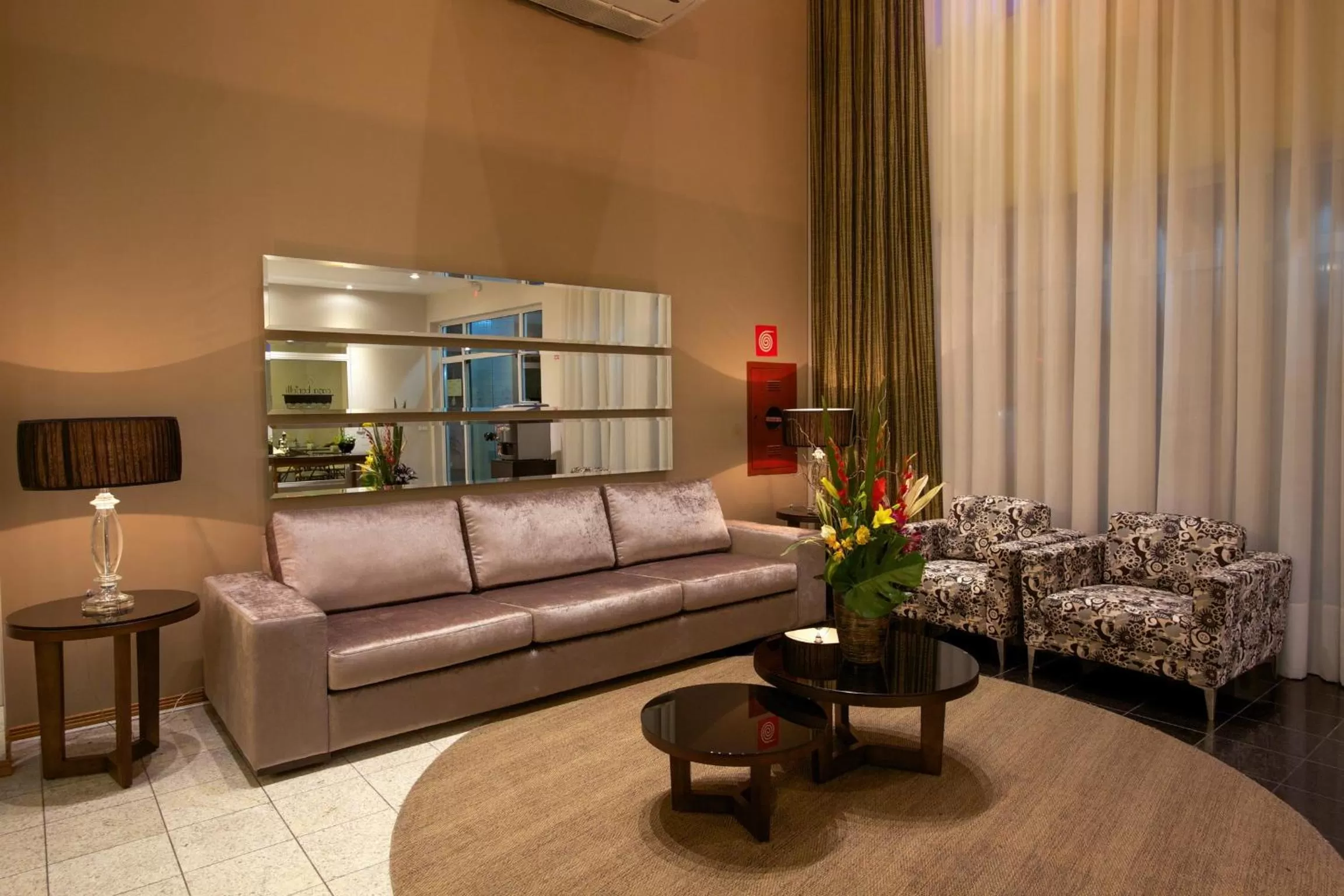 Lobby or reception in Bristol Centro Civico Curitiba