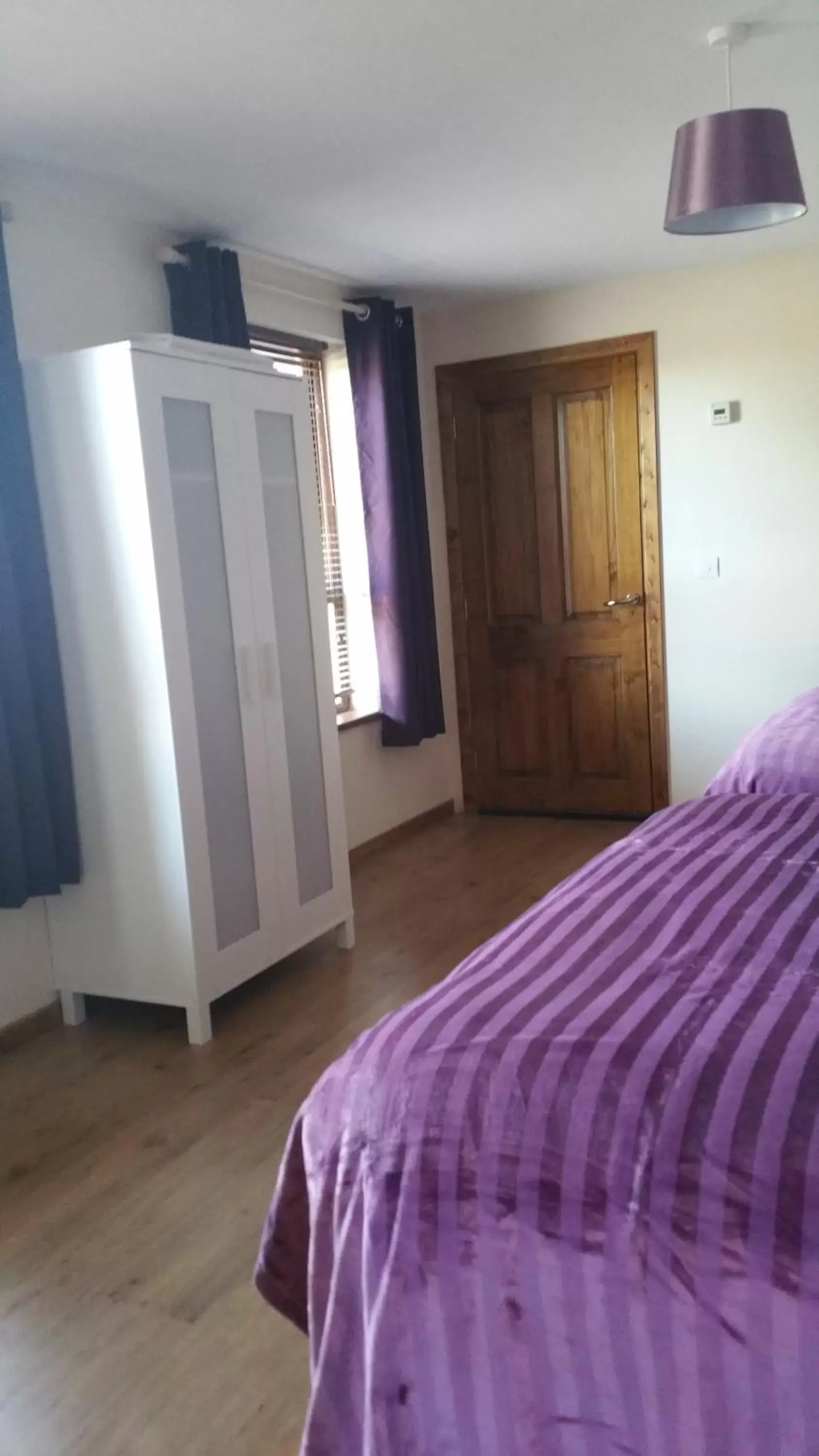 Double or Twin Room with Bathroom in Maghernahar House B&B Double or Twin Room with Bathroom in Maghernahar House B&B