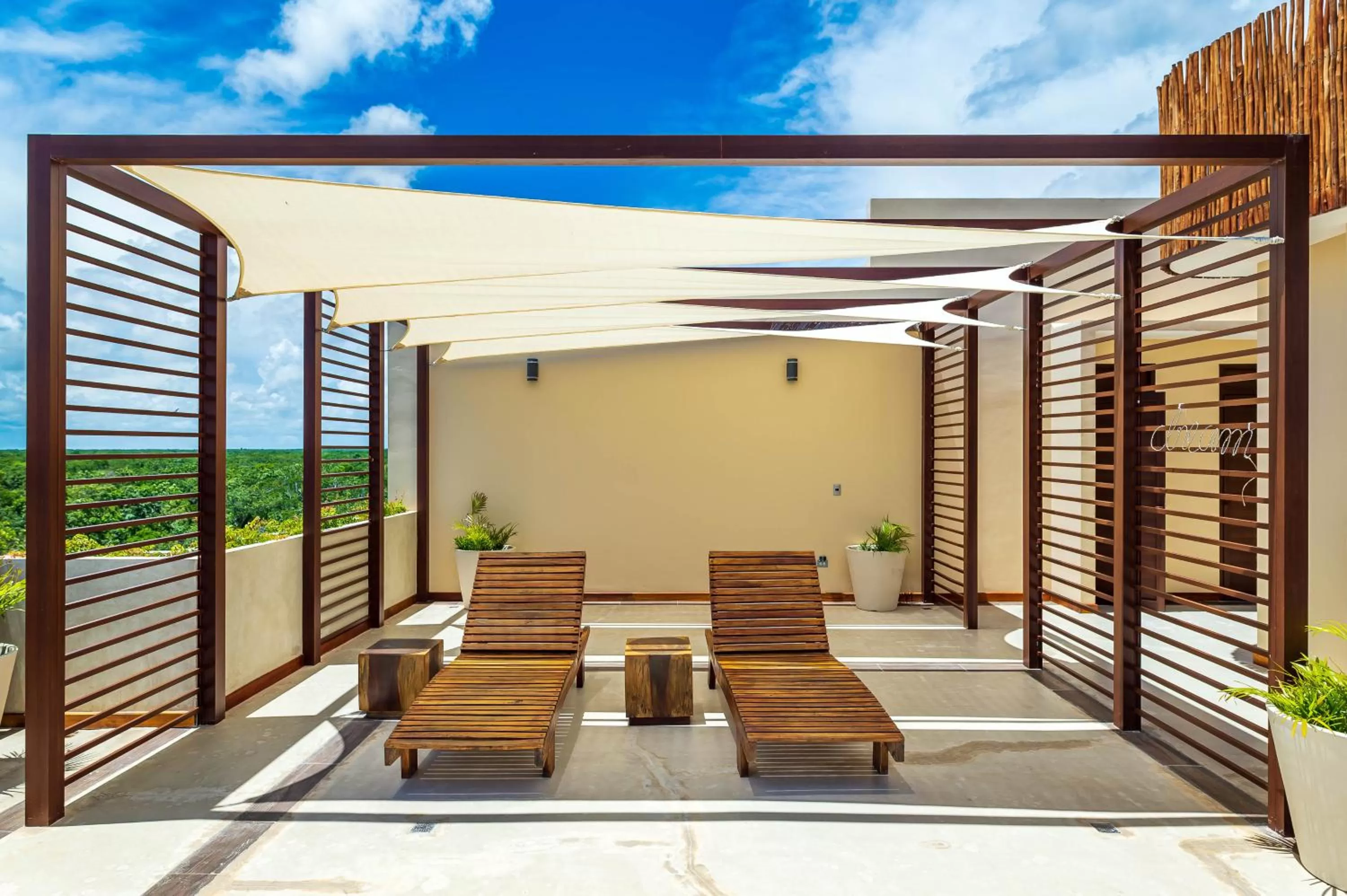 Area and facilities in Pre Opening! Solemn Luxury Condos by Spot Rentals