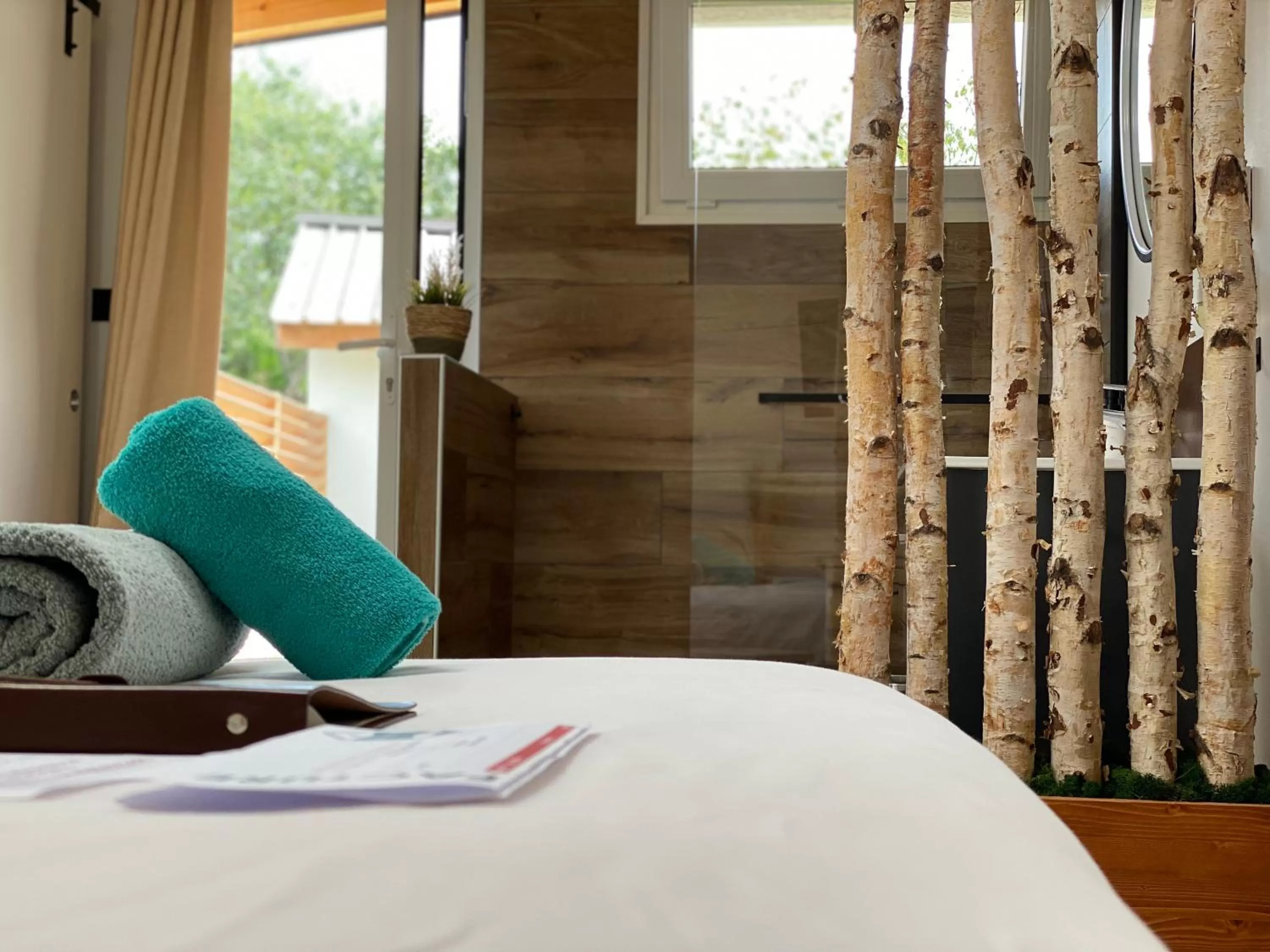 View (from property/room), Bed in La Villa d'Hélène 2 - Chambres d'hôtes BnB et Appartements - Cluses