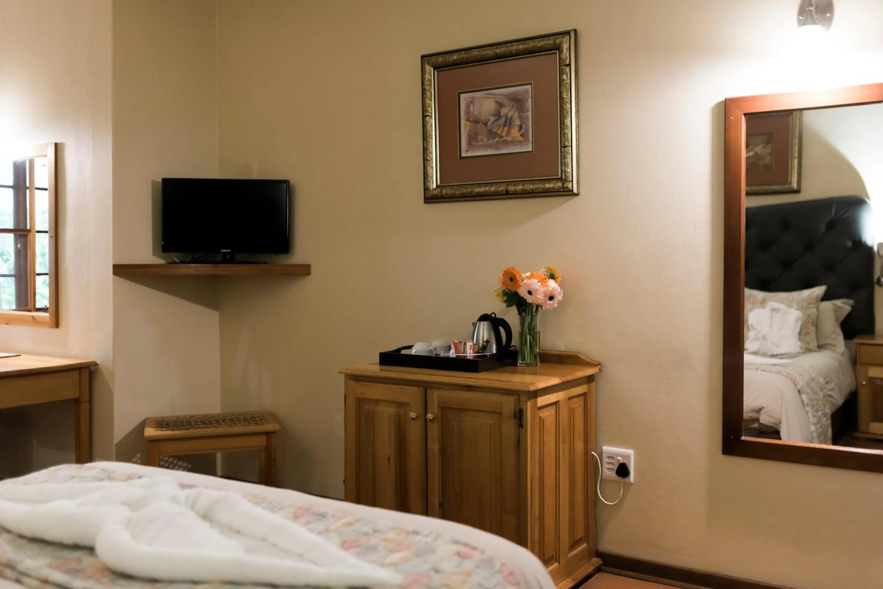 Bedroom, Bed in Tzaneen Country Lodge