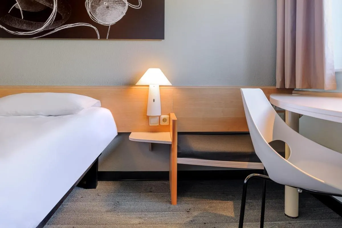 Twin Room in ibis Augsburg Koenigsplatz