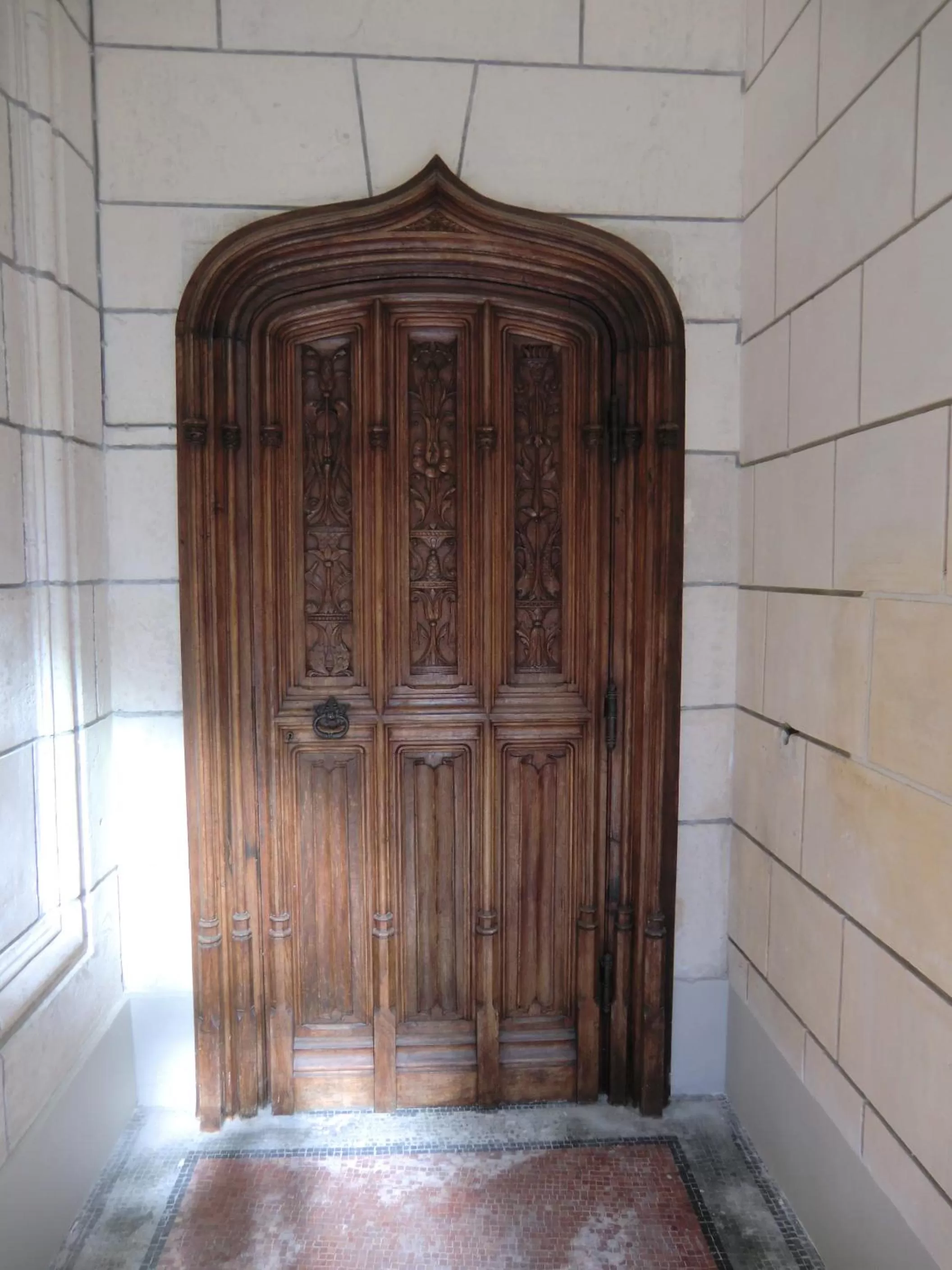 Lobby or reception in L'Hotel de Panette, Un exceptionnel château en ville - Chambres historiques, parking - Petit Déjeuner offert