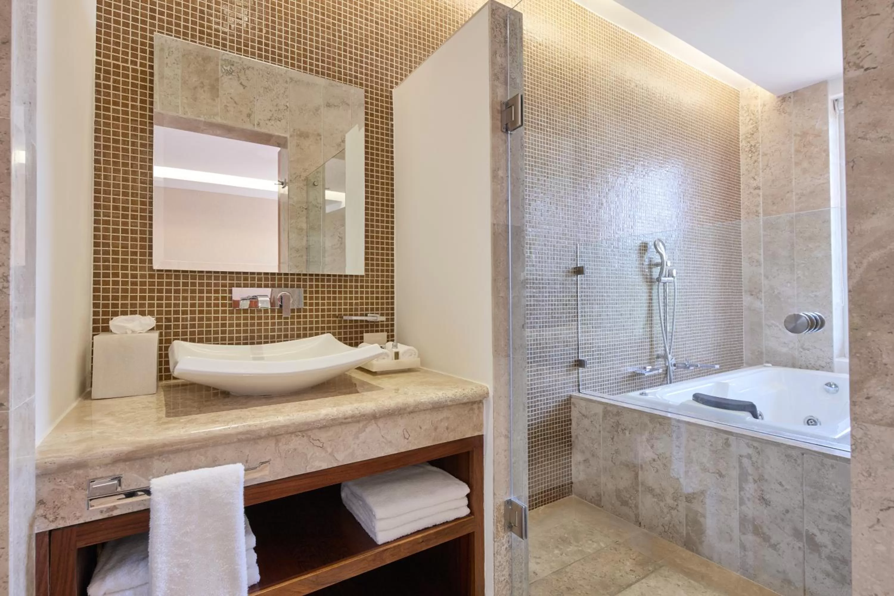 Bathroom in Senses Quinta Avenida Adults Only Hotel By Artisan