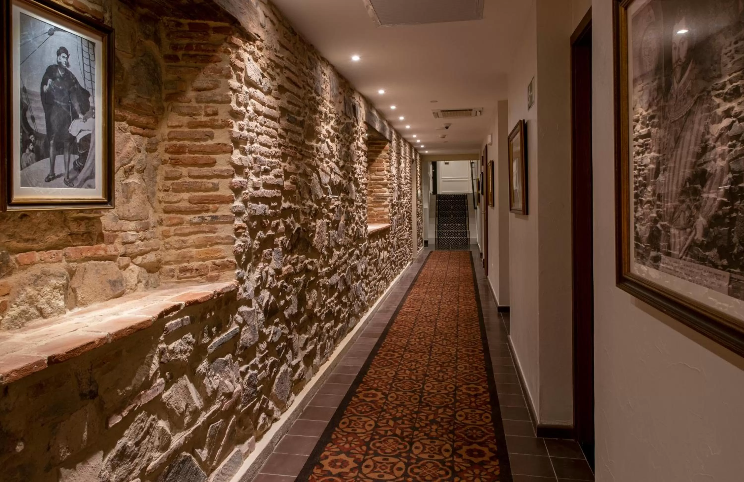 Decorative detail in Hotel La Compañía Casco Antiguo