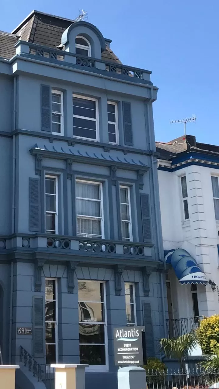 Property building in Atlantis