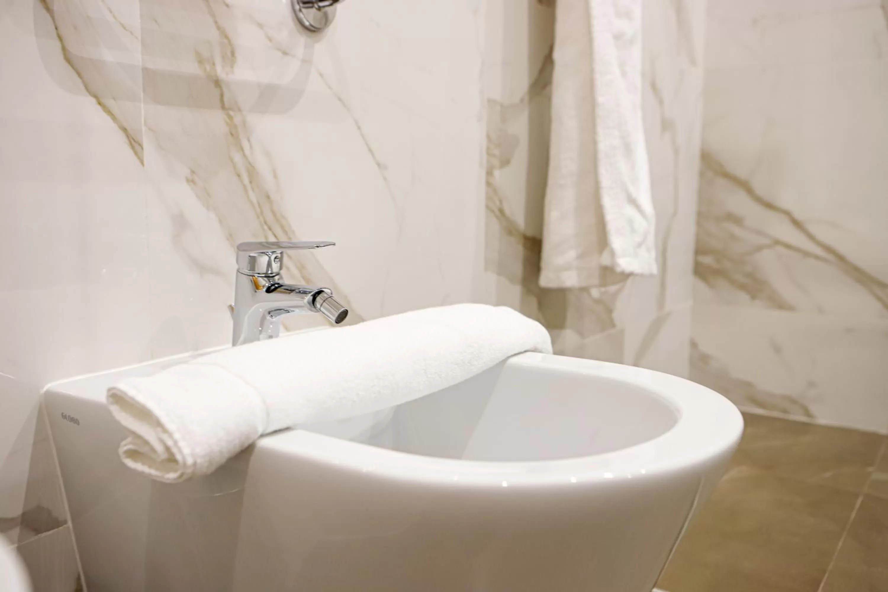 Bathroom in Hotel Diplomatic