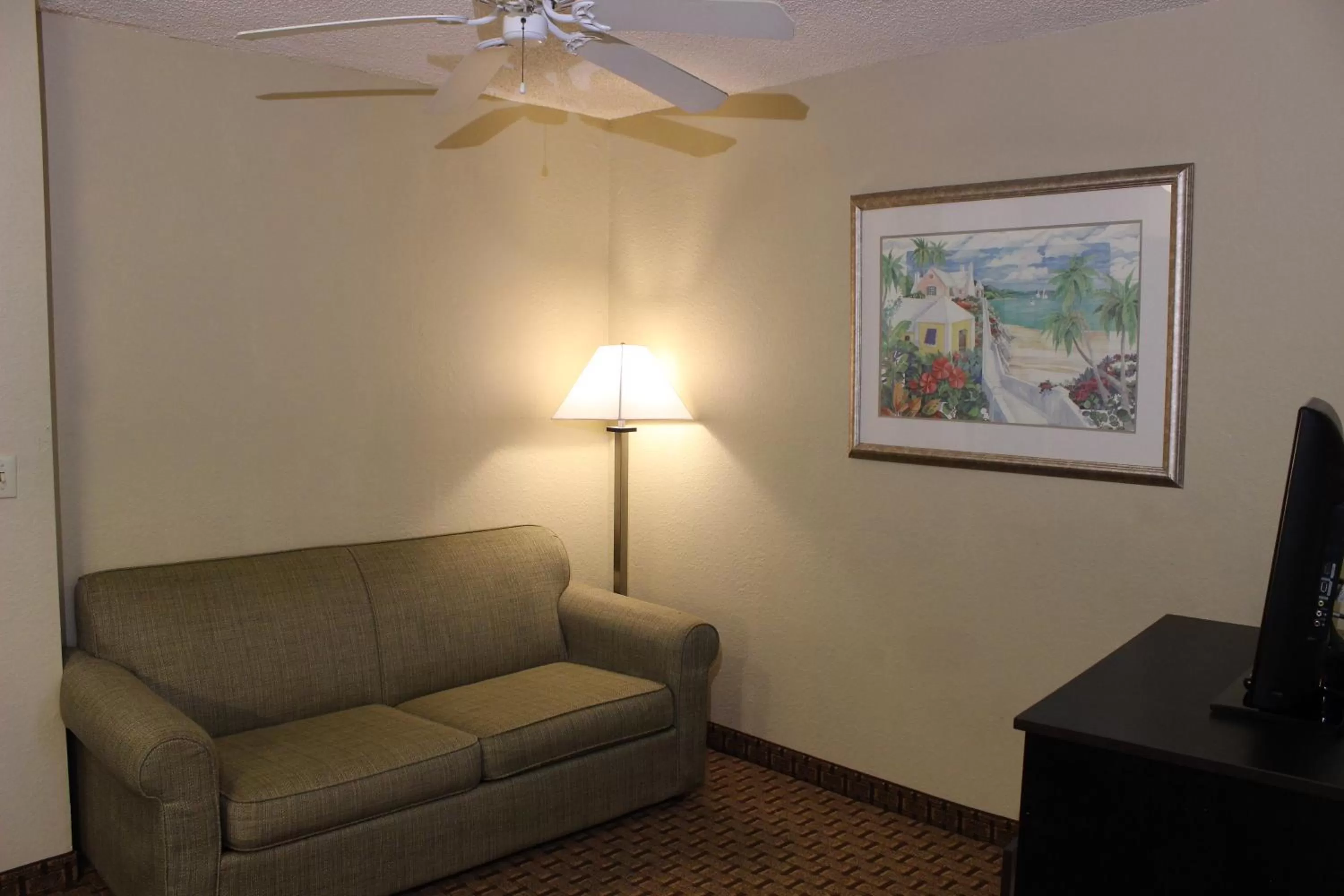 Living room in Baymont by Wyndham Fort Myers Airport