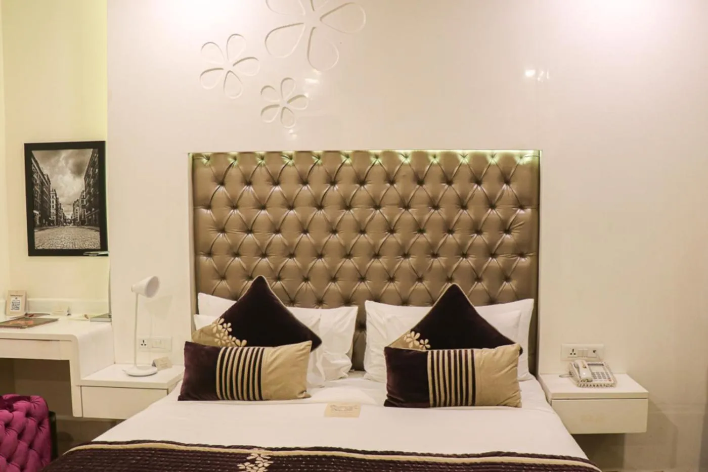 Bed in Hotel Eternity