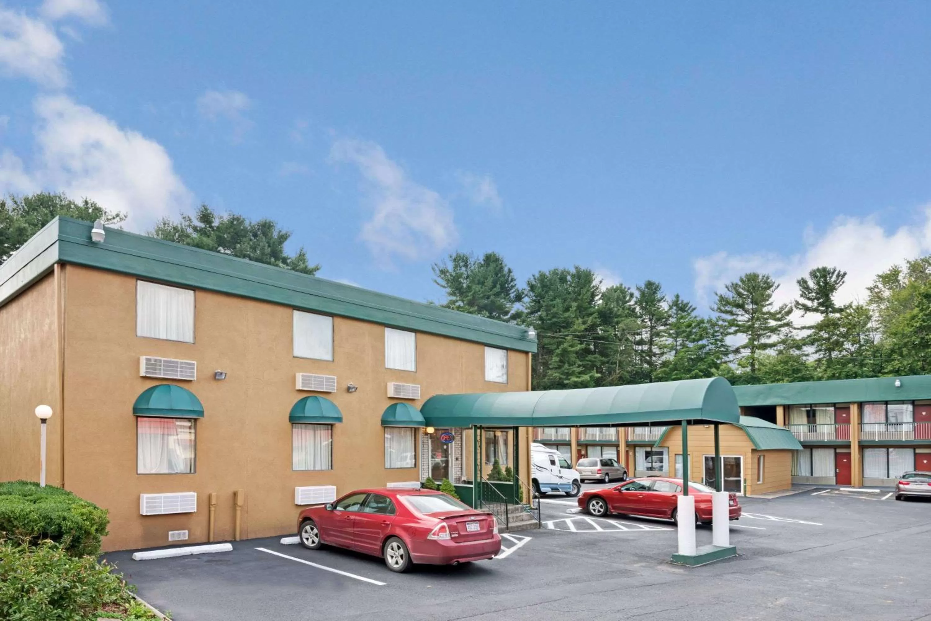 Property building in Travelodge by Wyndham Beckley