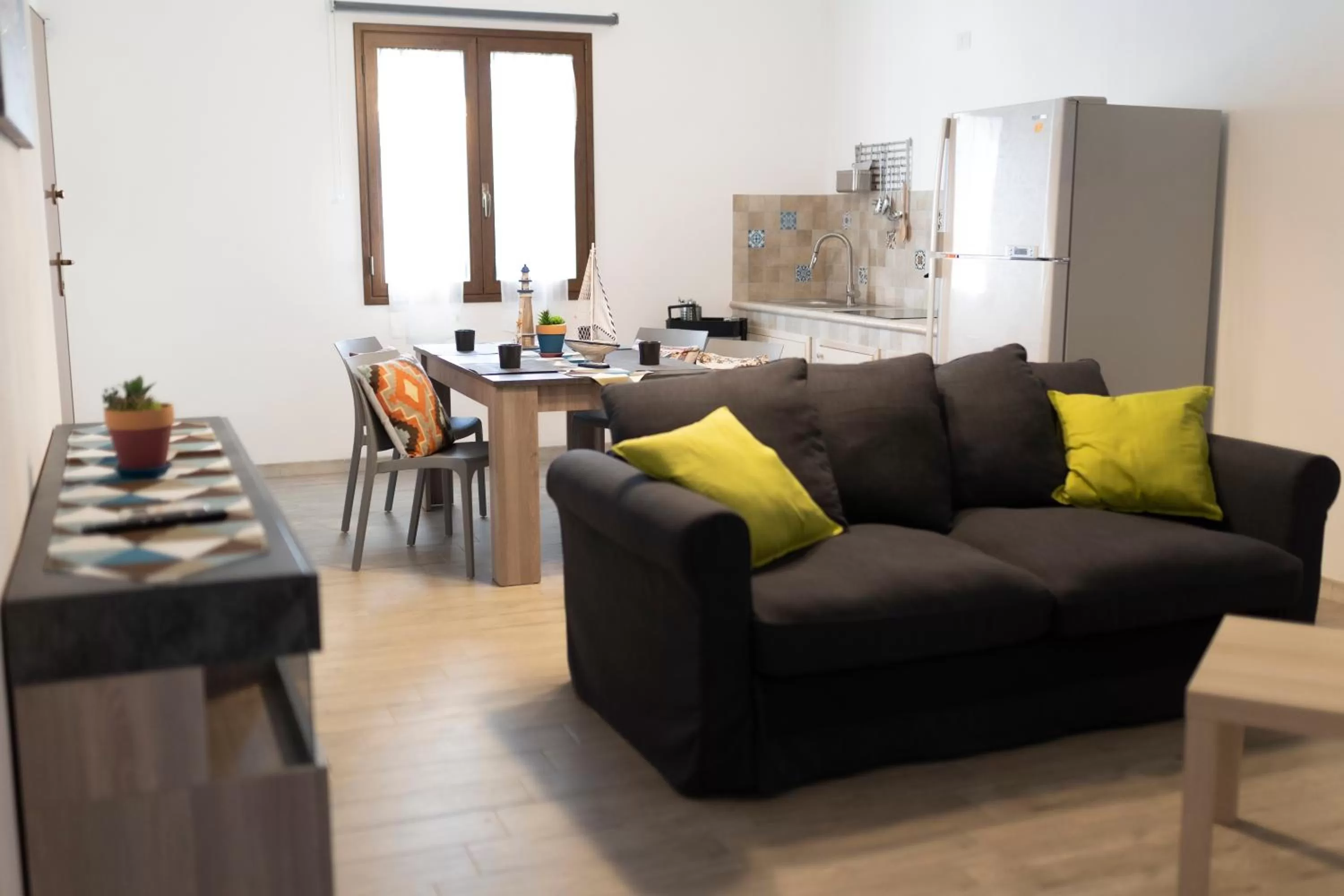 MrBrown - Cinzia Resort Beach