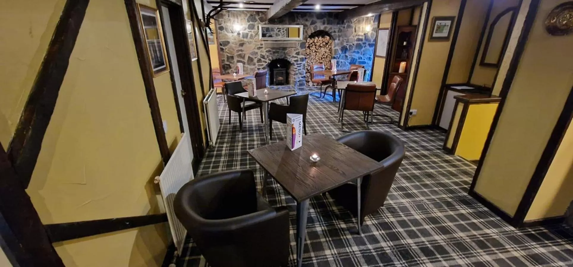 Lounge or bar in The Inn At Lathones