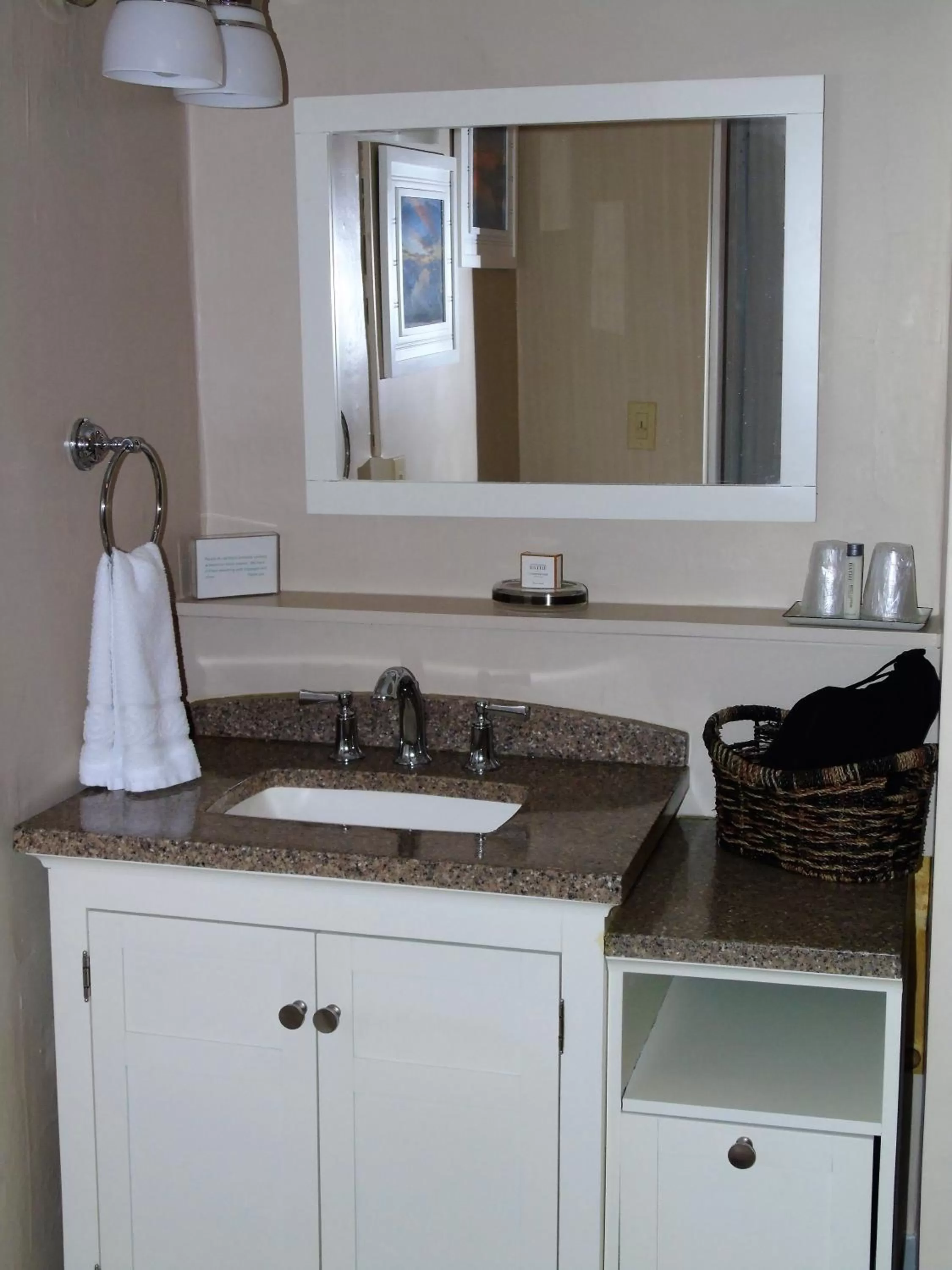 Bathroom in The Charleston Inn